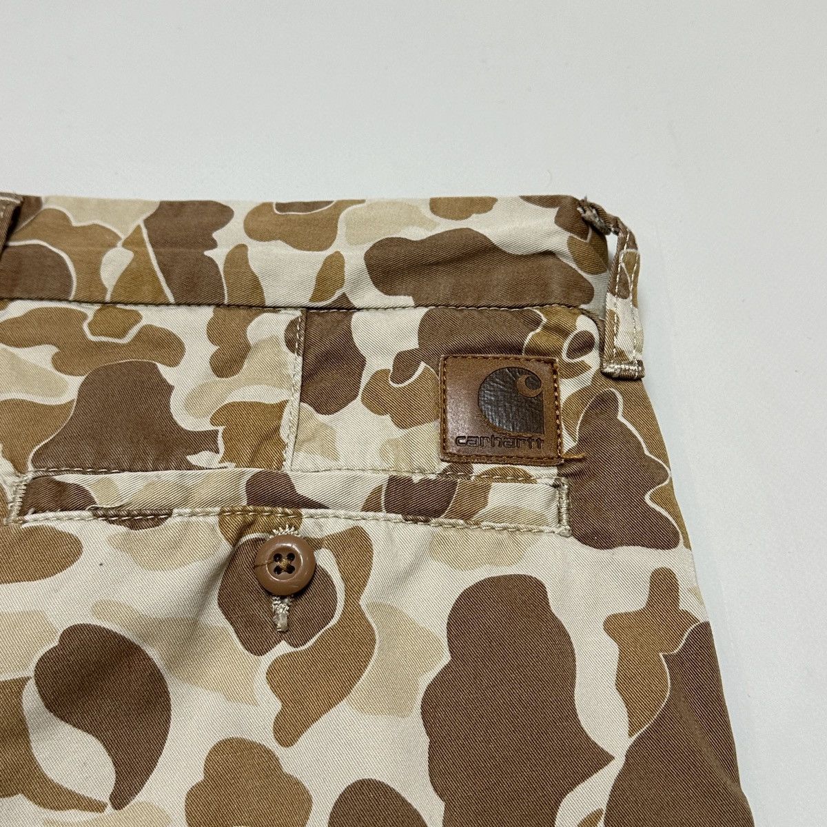 Carhartt Vintage Carhartt Bermuda Camo Shorts Size US 32 / EU 48 - 3 Thumbnail