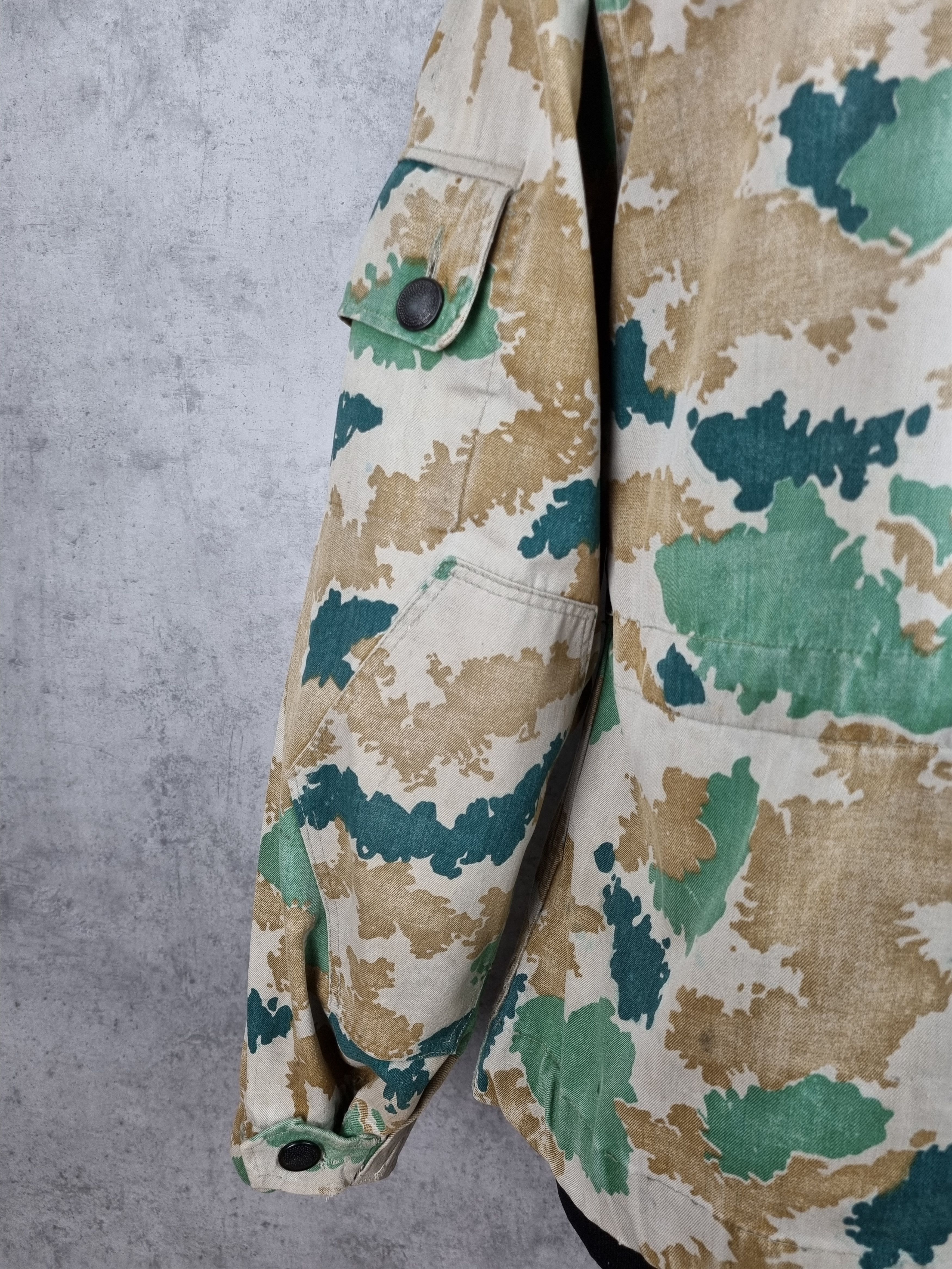 Vintage 50s East German NVA Blumentarn Camouflage Jacket Over Shirt Size US M / EU 48-50 / 2 - 24 Thumbnail