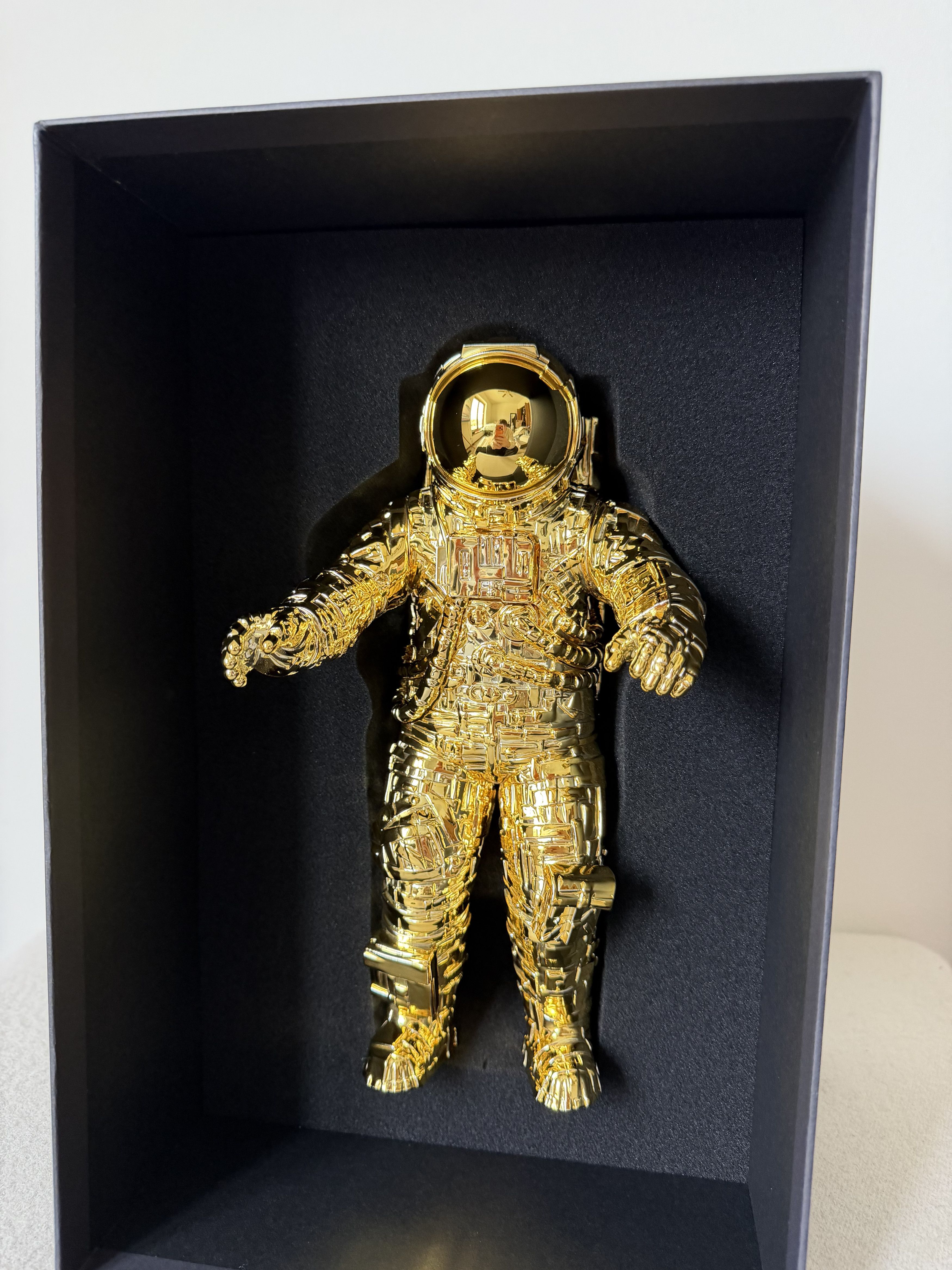 Billionaire Boys Club Billionaire Boys Club Michael Kagan Astronaut in Gold Size ONE SIZE - 1 Thumbnail