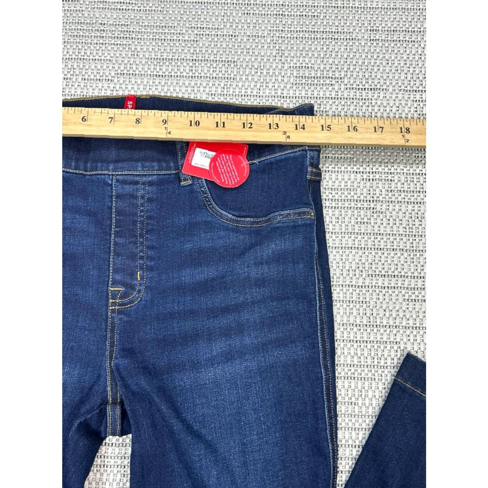 Spanx Spanx Jeans Womens 30x32 Medium Blue Denim Cotton Stretch Flared Mid Rise 30 32 Regular Color: Blue Brand: Spanx Theme: Classic Modern Womens Jeans Size 30" / US 8 / IT 44 - 6 Thumbnail