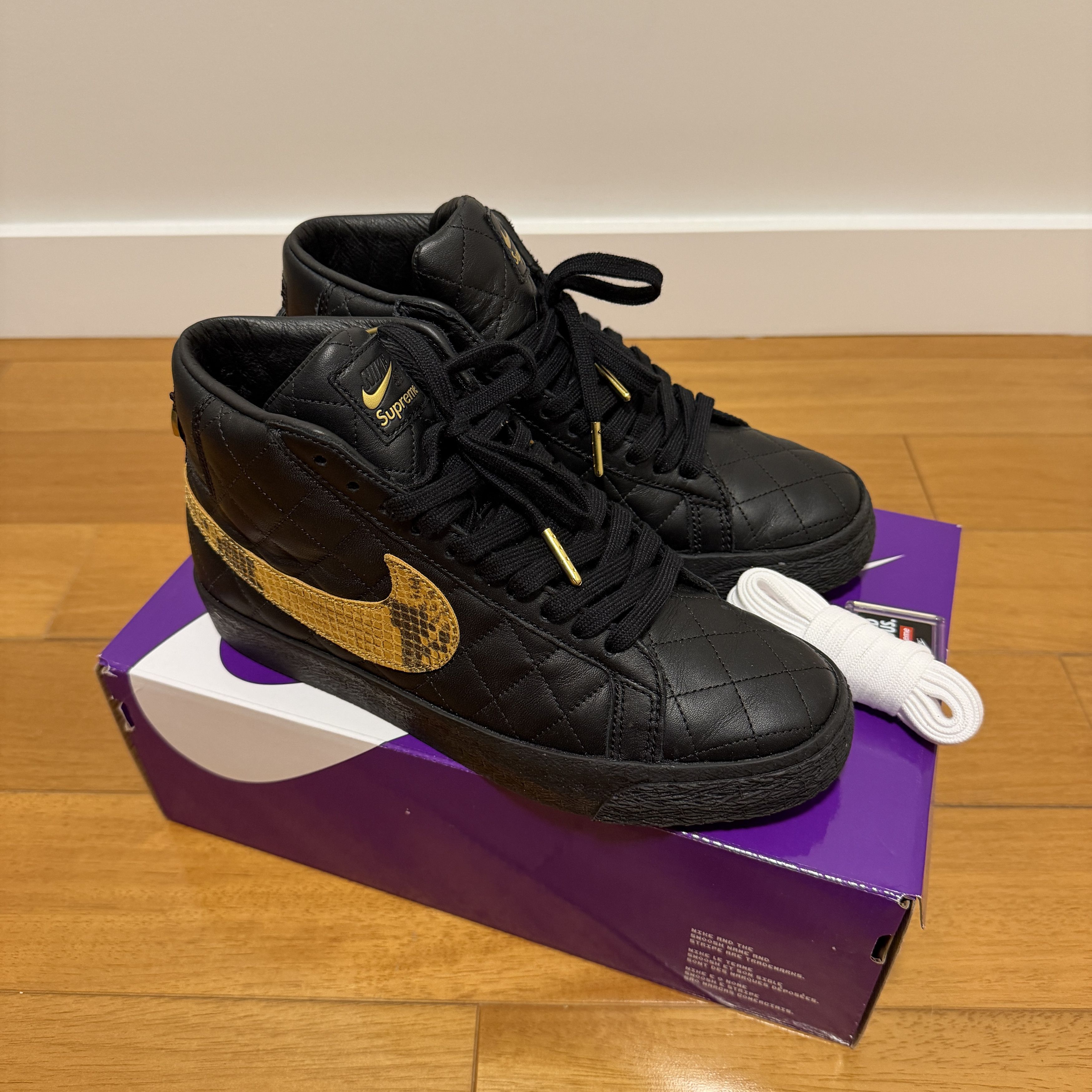 Supreme SUPREME NIKE SB BLAZER MID QS Size US 7 / EU 40 - 1 Thumbnail