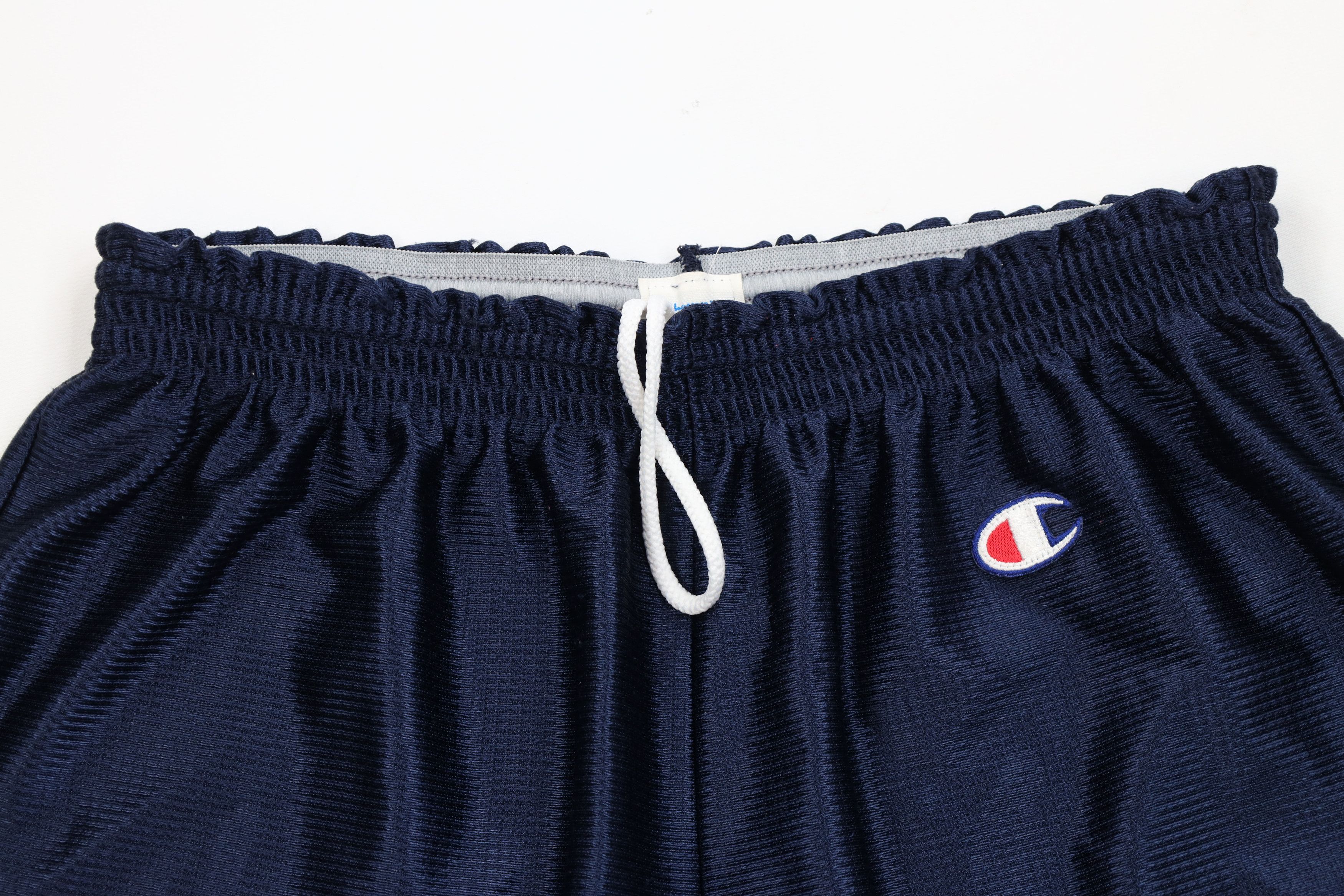 Champion Vintage 90s Y2K Champion Gym Training Basketball Shorts Blue Size US 34 / EU 50 - 2 Thumbnail