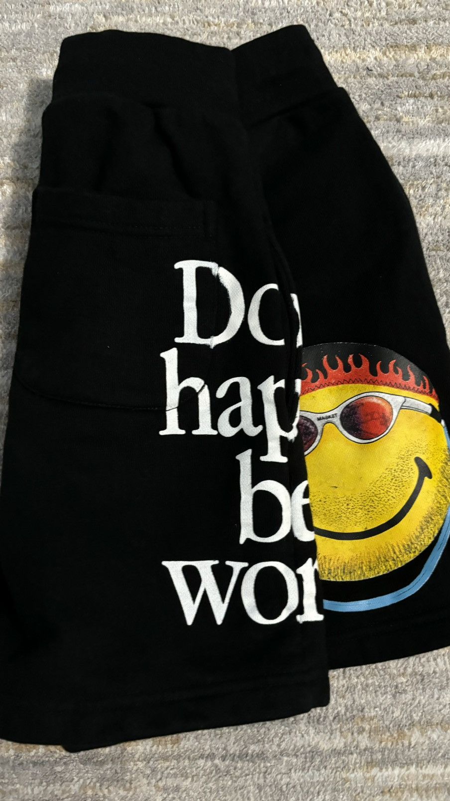 Market Market SMILEY Shorts Size US 32 / EU 48 - 3 Thumbnail