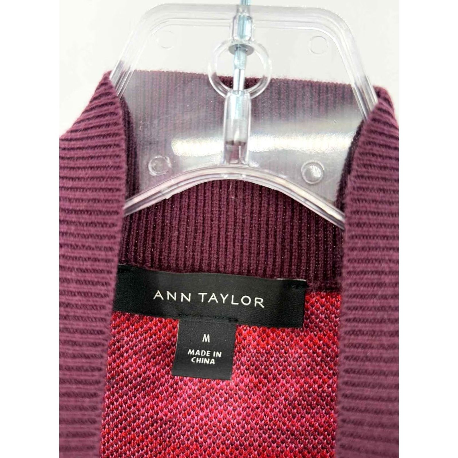 Ann Taylor Pre-Owned Ann Taylor Purple Size Medium Sweater Size M / US 6-8 / IT 42-44 - 2 Thumbnail