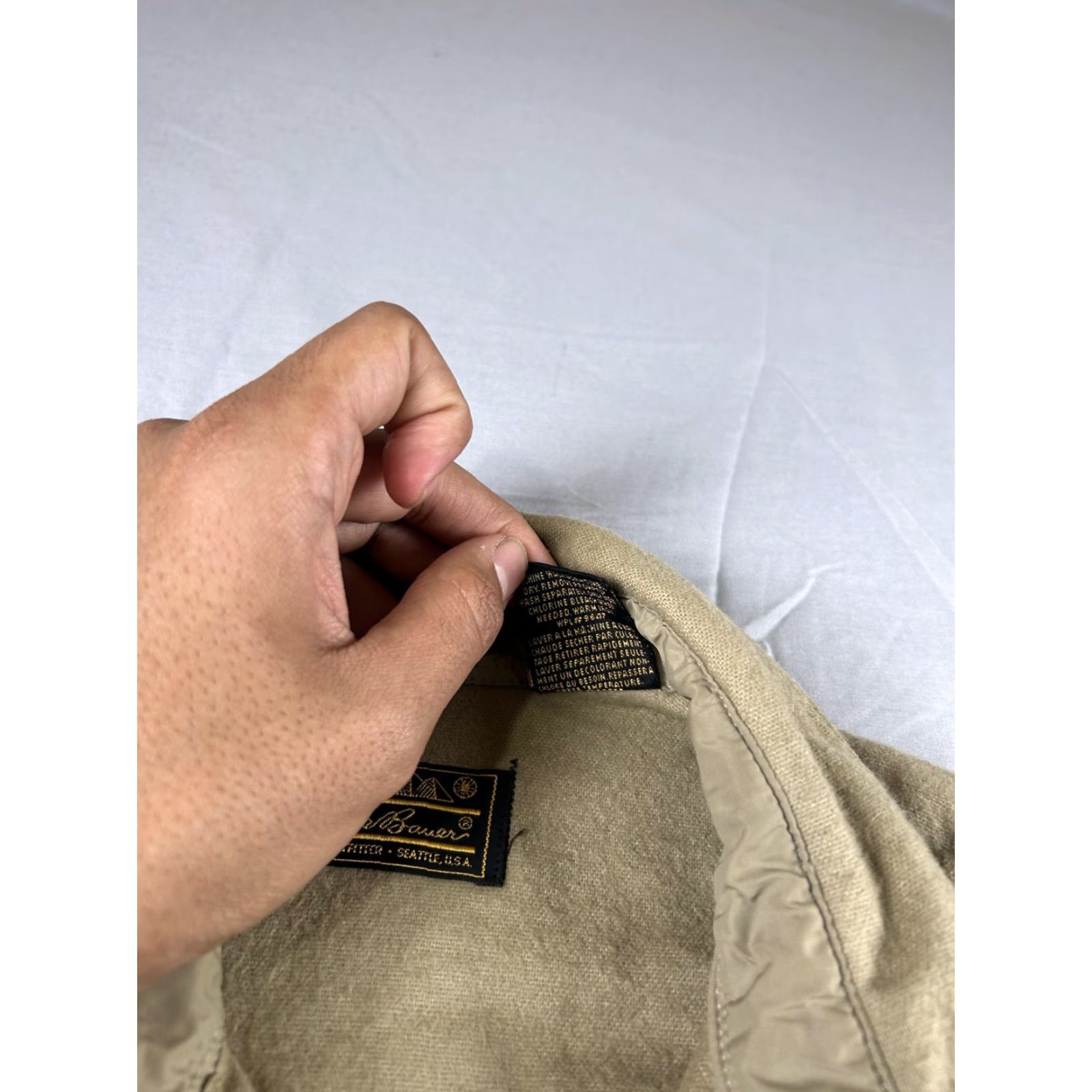 Eddie Bauer VINTAGE Eddie Bauer Shirt Mens Large Beige Flannel Made USA 90S Hunting Bird Embroidered Pockets Button-Up Outdoor Size US L / EU 52-54 / 3 - 5 Thumbnail