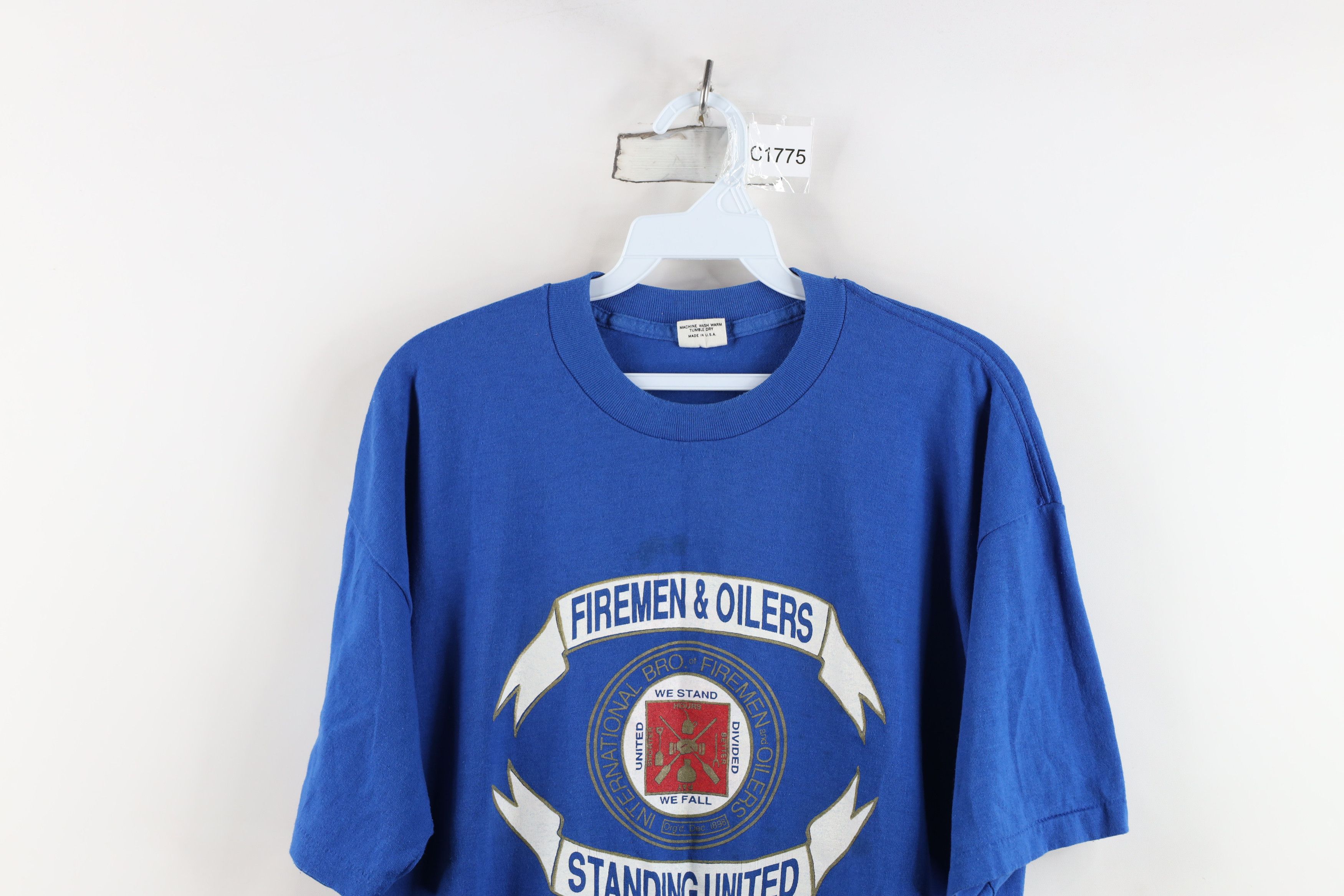 Vintage Vintage 70s 80s Brothers of Firemen and Oilers T-Shirt USA Size US XL / EU 56 / 4 - 2 Thumbnail
