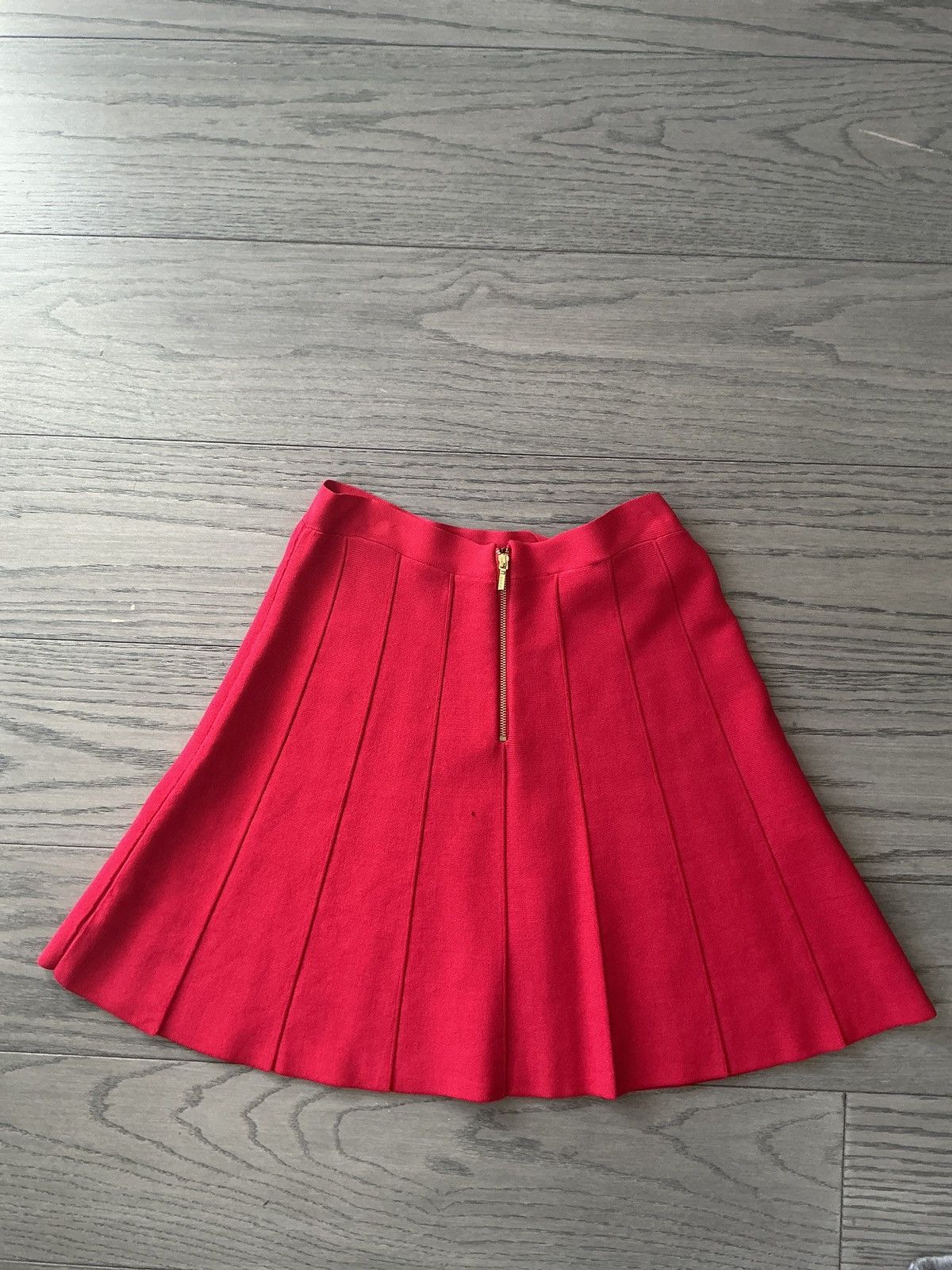 Bebe Bebe pleated red skirt Size 25" / US 0 / IT 36 - 1 Thumbnail