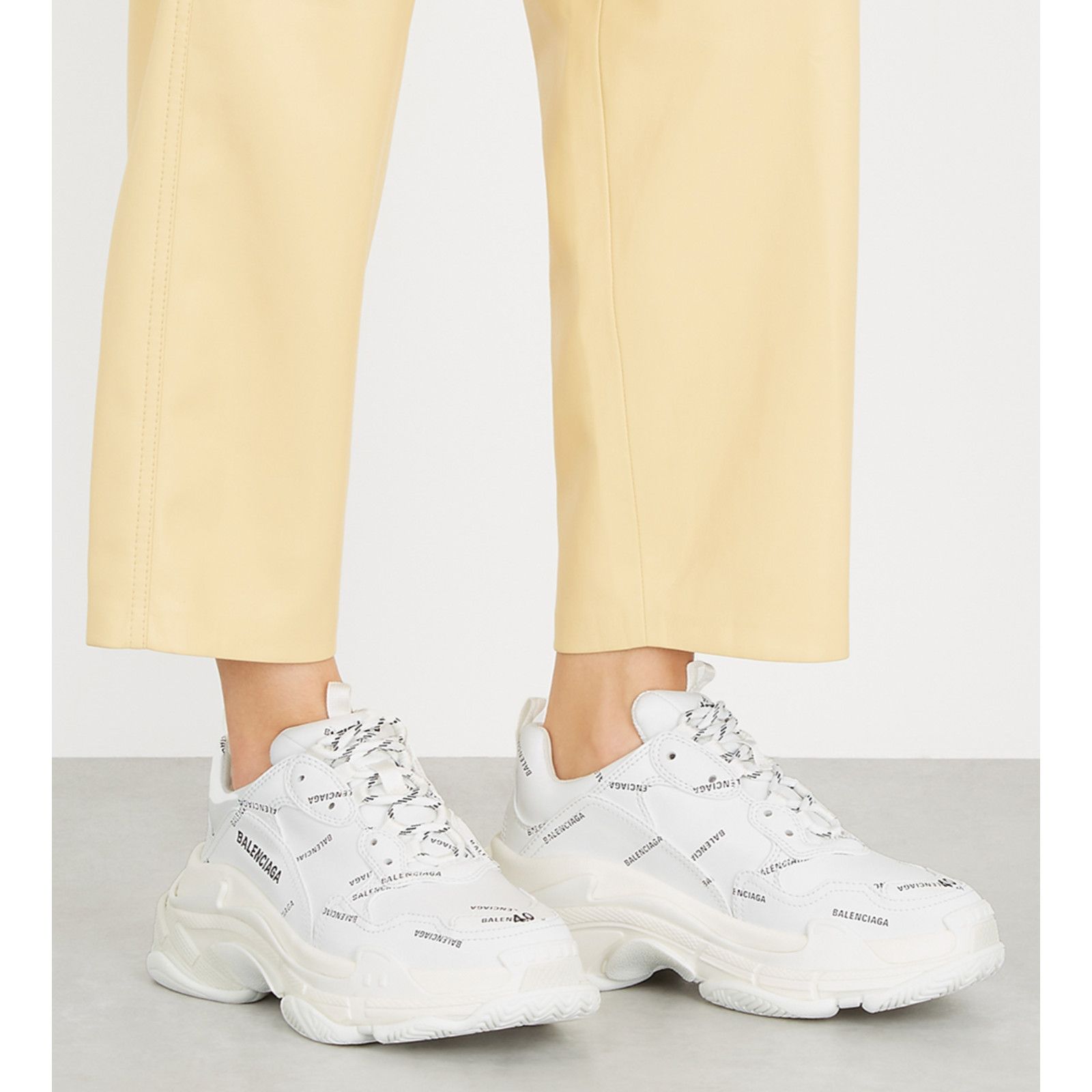 Balenciaga Triple S Sneaker All Over Logo Platform Flat Trainer 42 Size US 12 / IT 42 - 2 Thumbnail