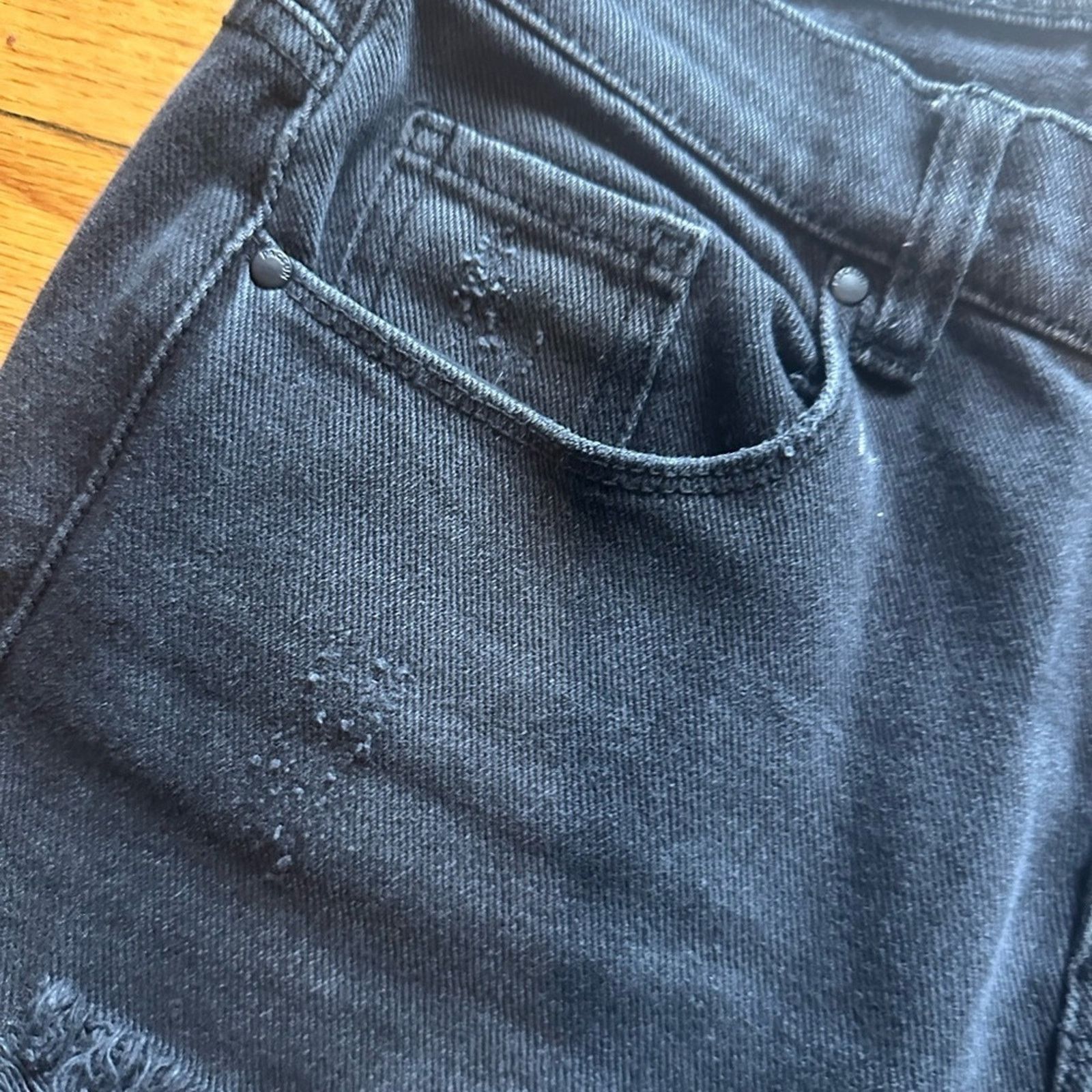 Pacsun Pacsun Vintage Icon Black Distressed High-Rise Jeans Raw Hem Size 25" / US 0 / IT 36 - 12 Thumbnail