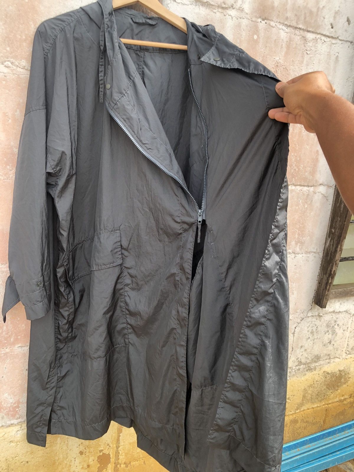 Uniqlo Uniqlo U Packable Raincoat Size US M / EU 48-50 / 2 - 7 Thumbnail