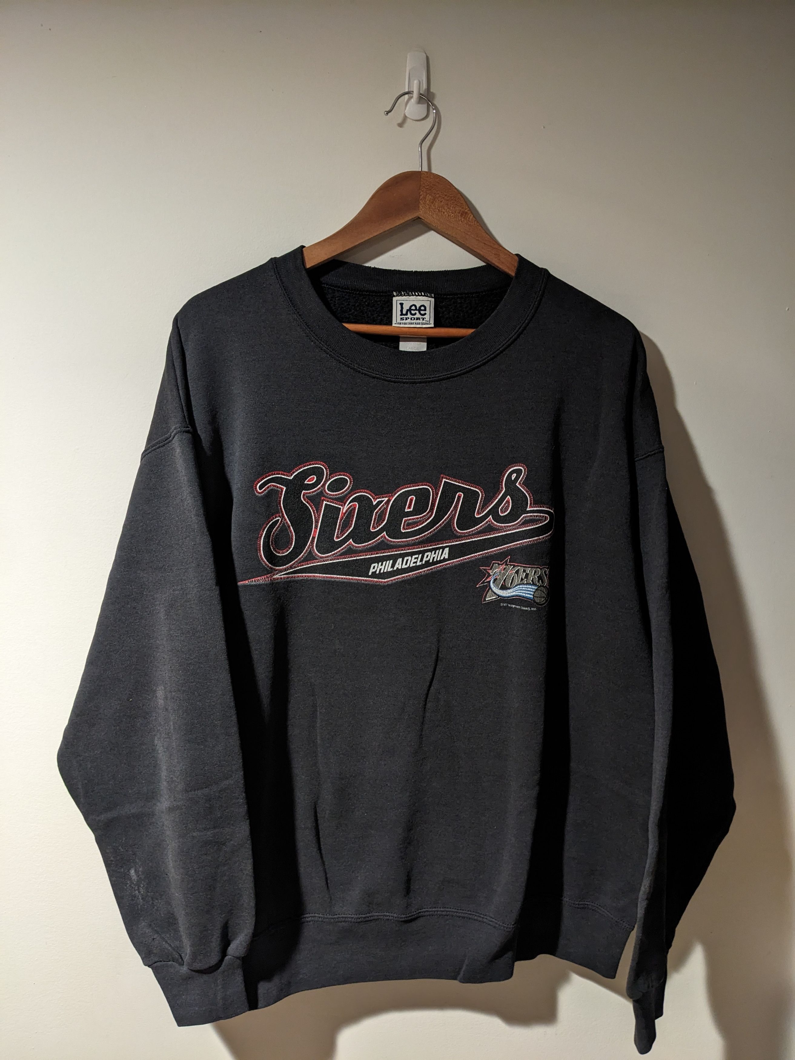 Vintage Philadelphia 76ers Sixers NBA Basketball Sweatshirt