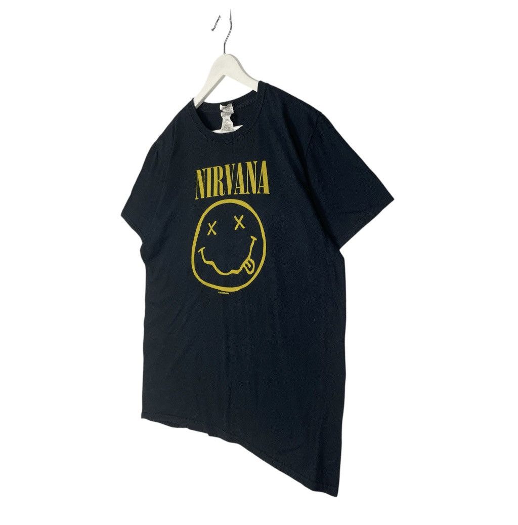 Designer × Vintage Vintage Nirvana logo men’s T-shirt adult medium black yellow Size US M / EU 48-50 / 2 - 3 Thumbnail