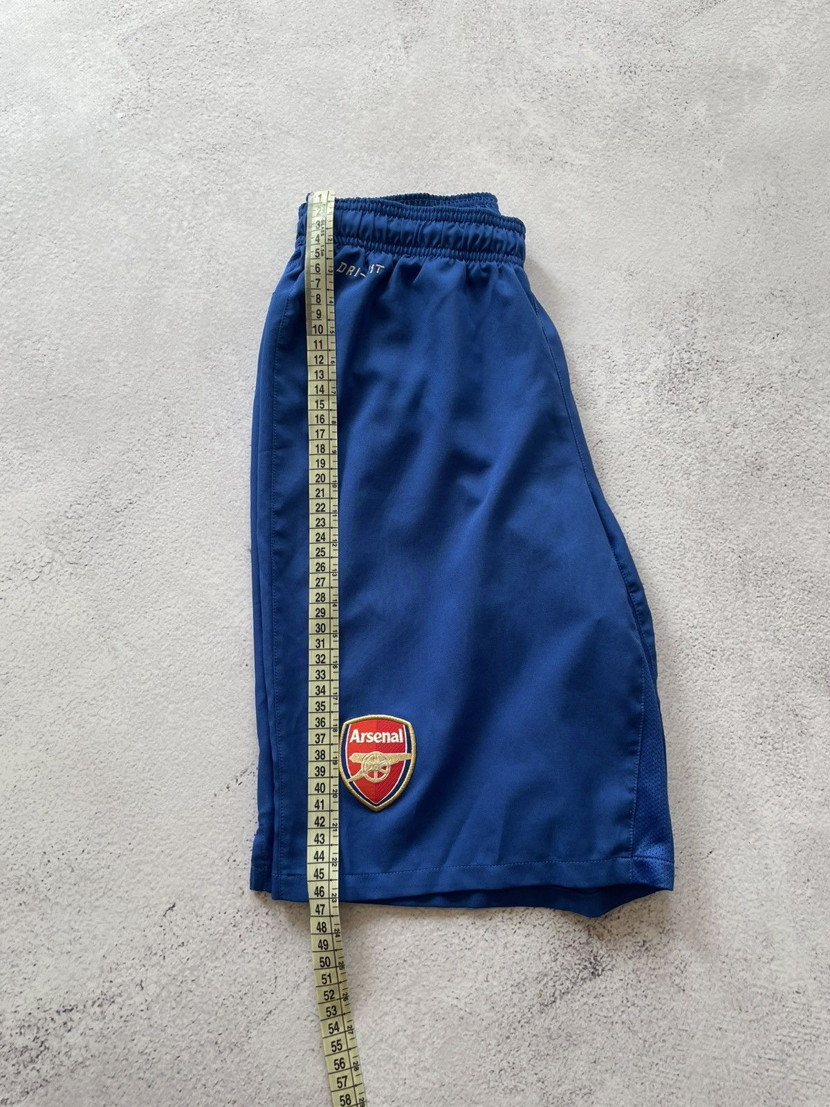 Nike Men’s Vintage Nike Arsenal Soccer Football Shorts size S Size US 32 / EU 48 - 8 Thumbnail