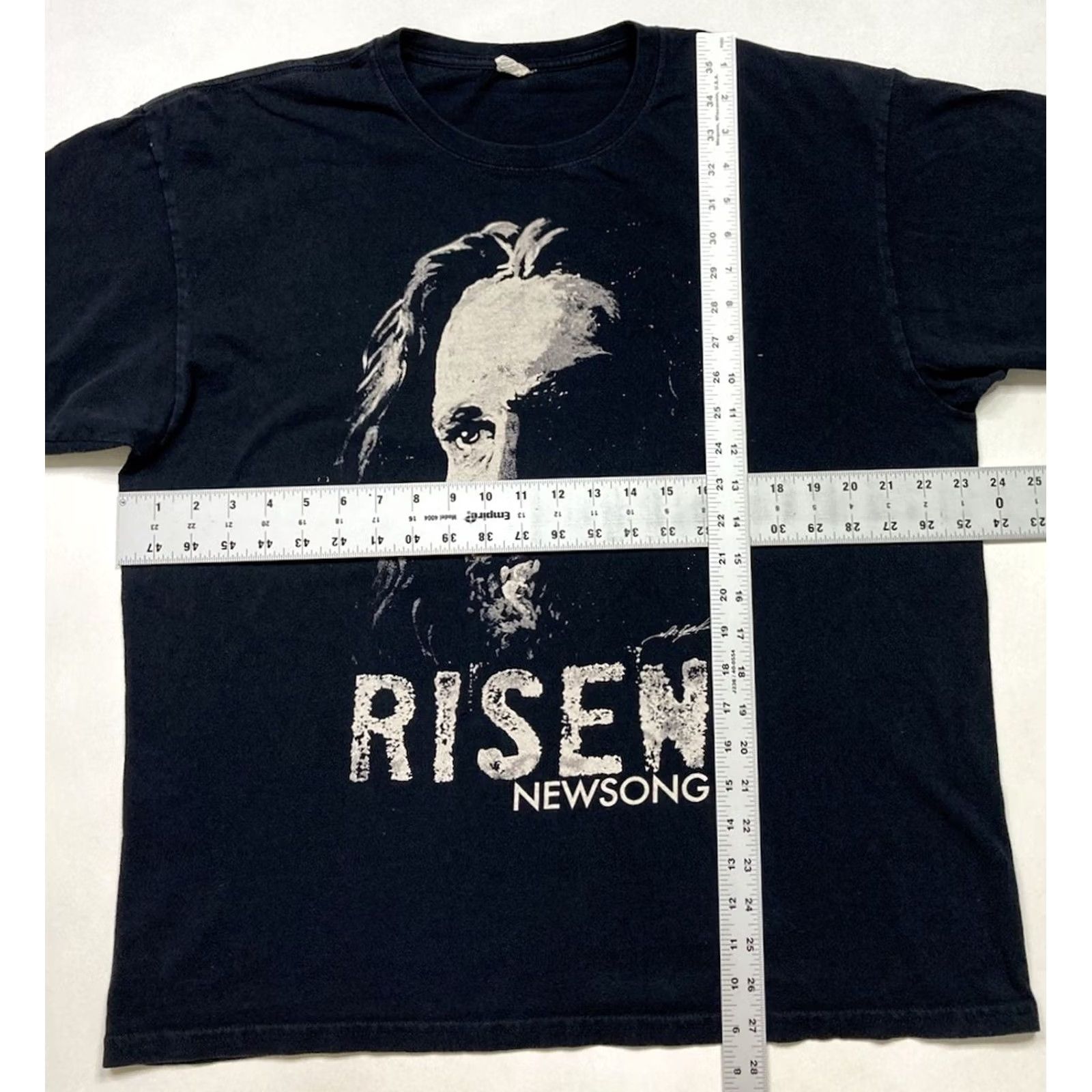 Anvil Risen Newsong T-shirt Men XL Black Graphic Short Sleeve Music Band Size US XL / EU 56 / 4 - 7 Thumbnail