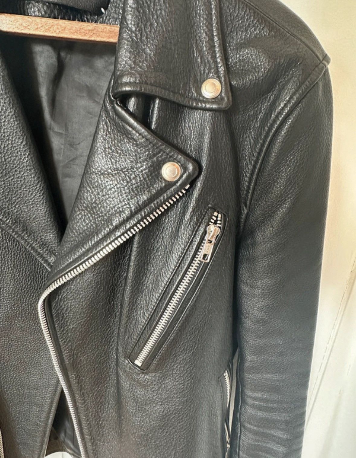 Vivastudio Perfecto style leather jacket grained Size US XS / EU 42 / 0 - 3 Thumbnail