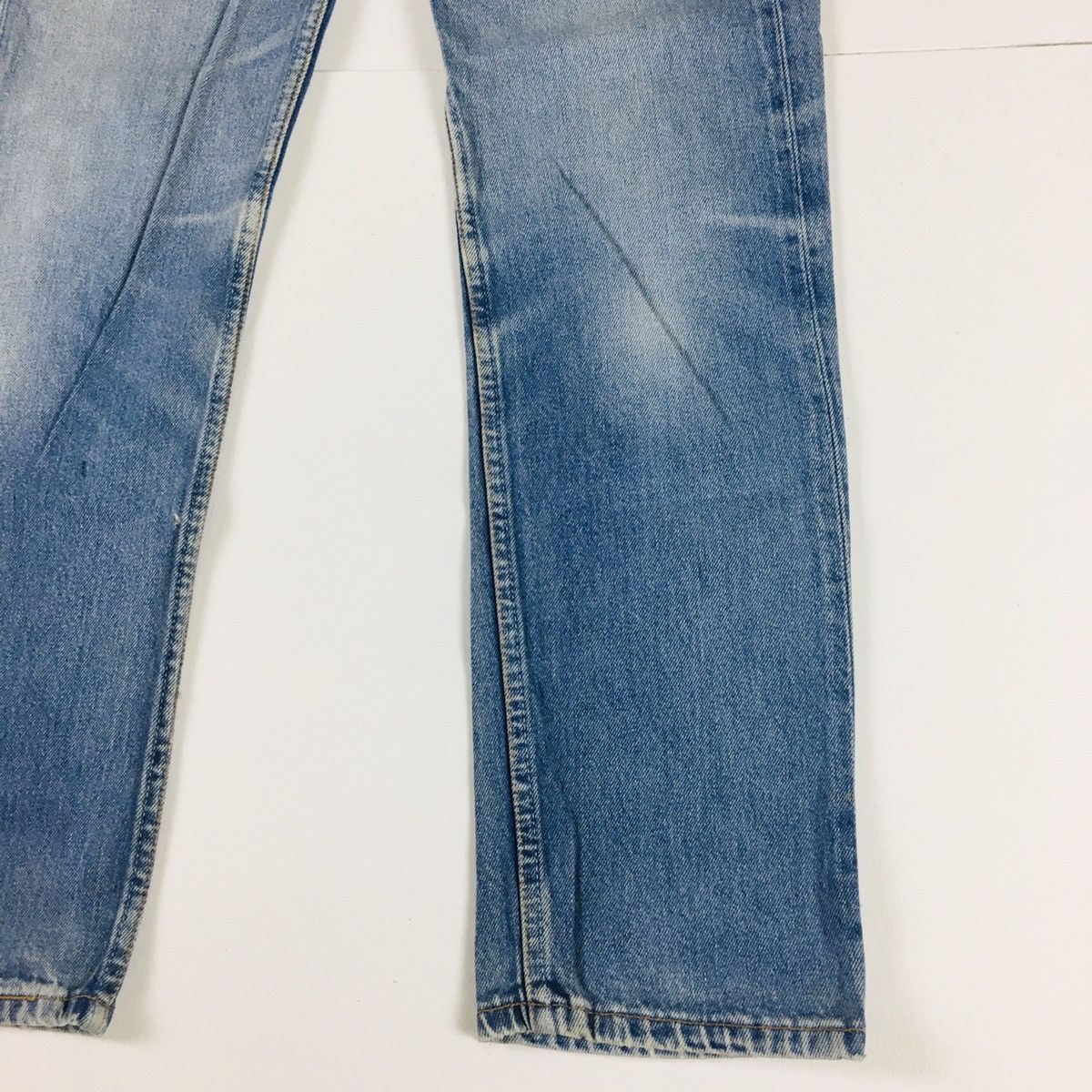 Levi's Vintage Clothing Vintage Levi’s 501 Straight Cut Size US 26 / EU 42 - 3 Thumbnail