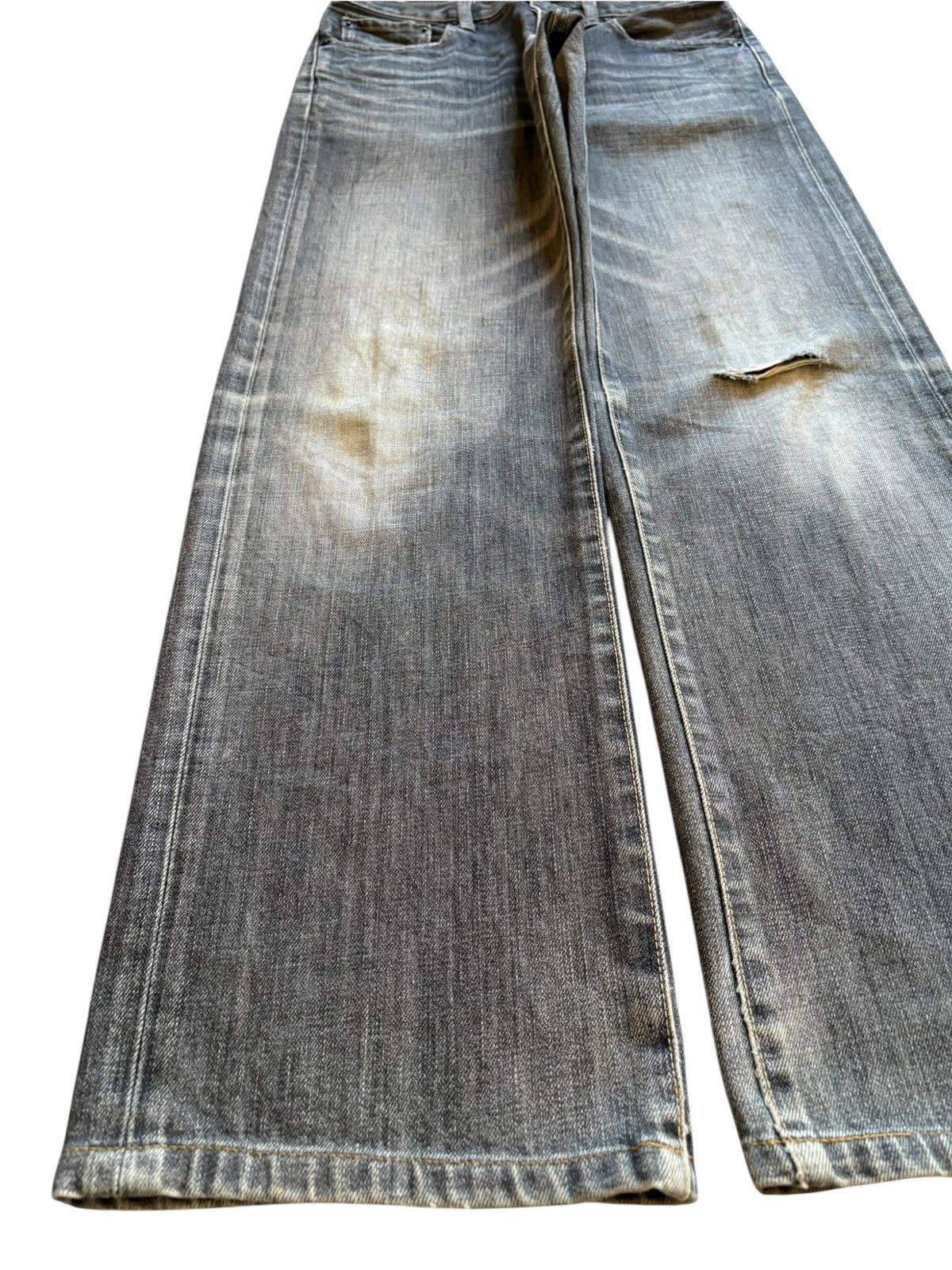 Uniqlo Vintage Uniqlo Rusty Mud Wash Distressed Loose Jeans Size US 29 - 6 Thumbnail