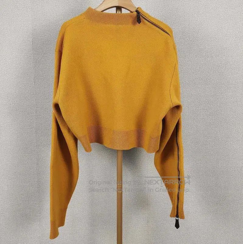 Louis Vuitton Louis Vuitton Women's Yellow Wool Knit Sweater . Size S / US 4 / IT 40 - 2 Thumbnail