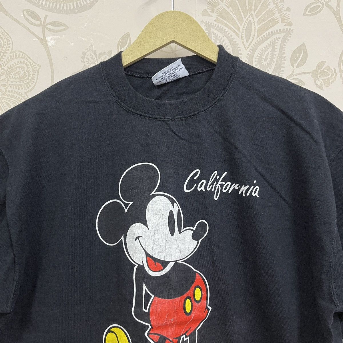 Disney Vintage Grails Mickey Mouse California Genius USA TShirt Size US L / EU 52-54 / 3 - 15 Thumbnail