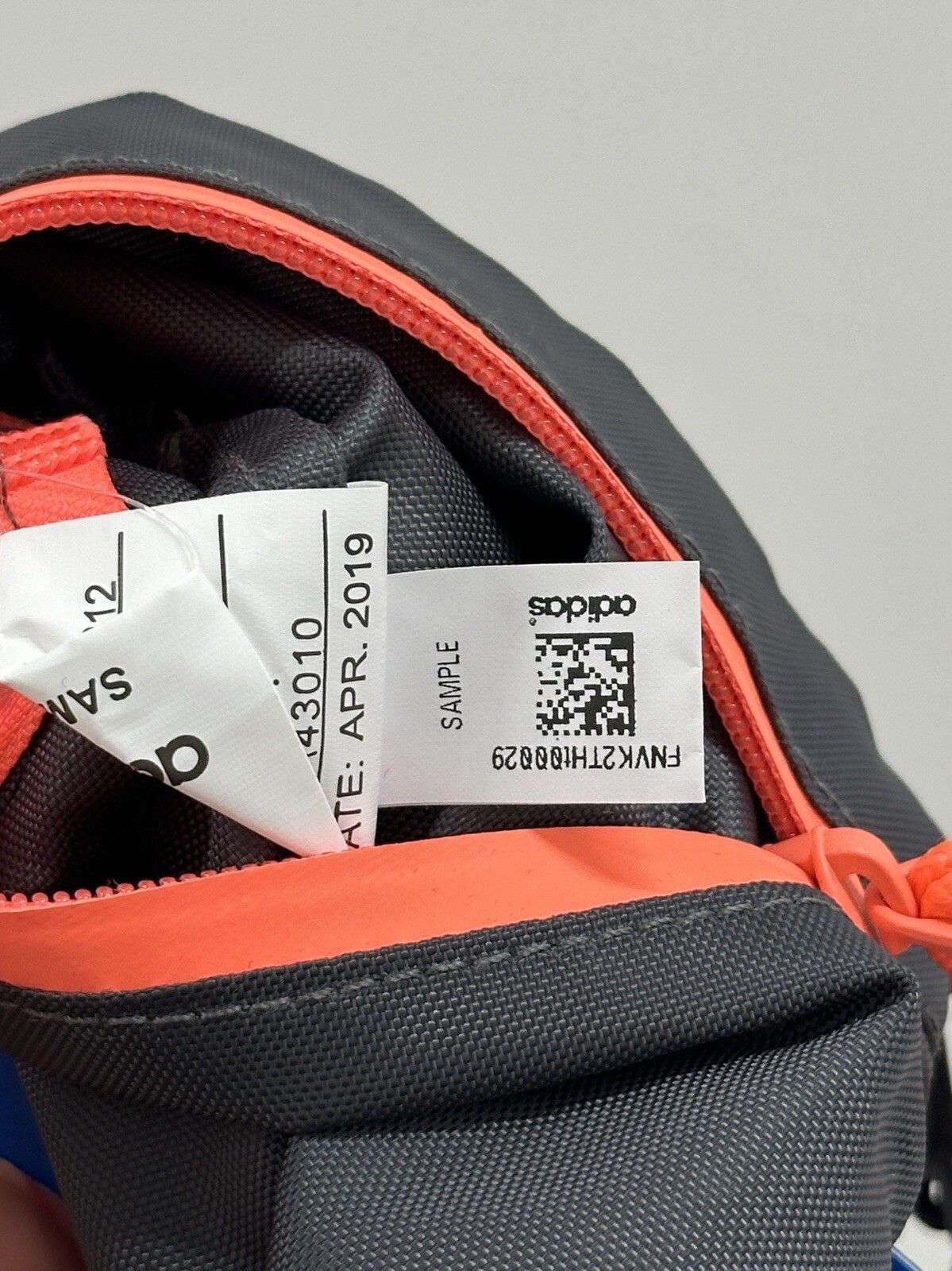 Adidas adidas SIMPLE POUCH M FM1311 Bag Size 26 - 5 Thumbnail