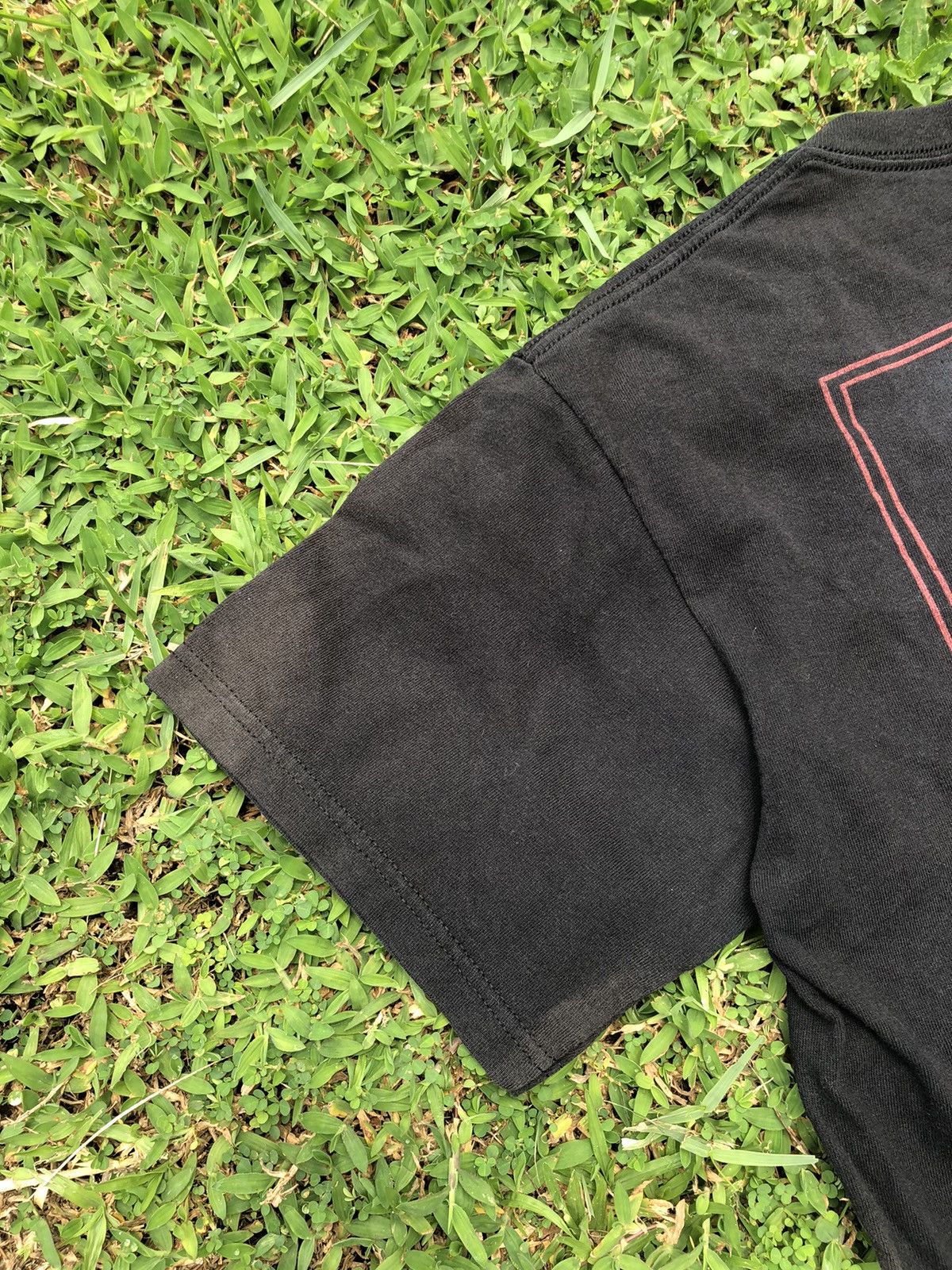 Band Tees Vintage Y2K Sunfaded Tool Los Angeles Tour Tshirt Size US L / EU 52-54 / 3 - 7 Thumbnail