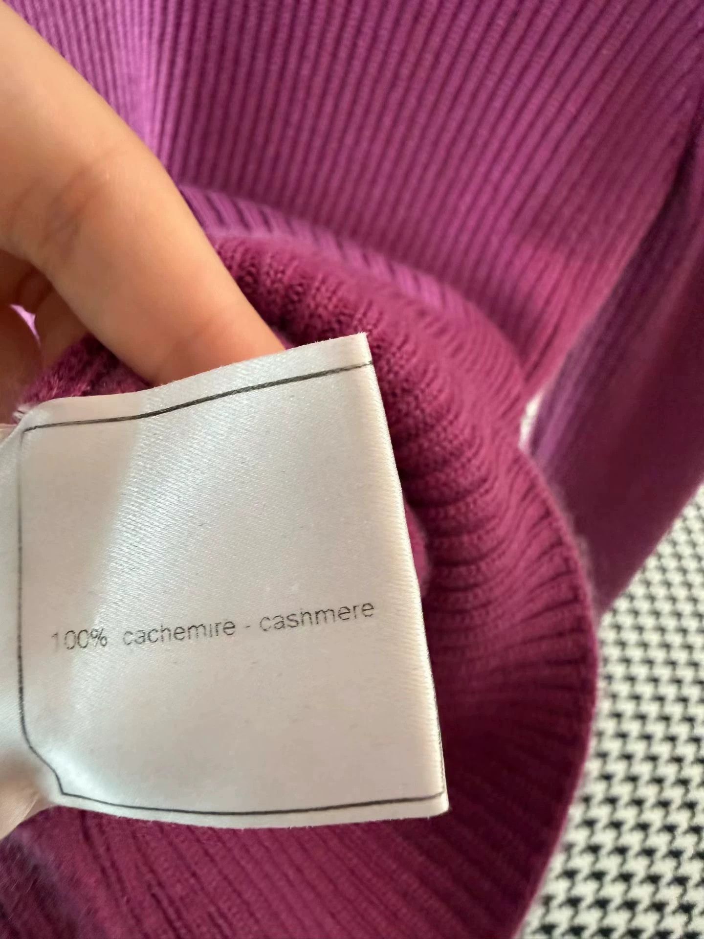 Chanel Chanel 100% Cashmere Sweater Size 38 Size S / US 4 / IT 40 - 7 Thumbnail