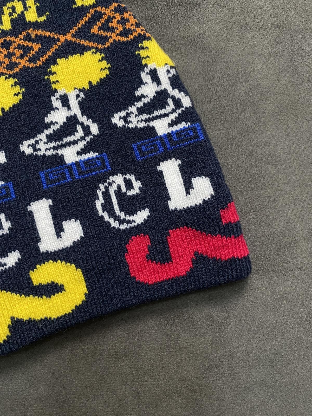 Japanese Brand Deadstock La Carpe Symbol Graphic No Cuff Knit Black Beanie Size ONE SIZE - 3 Thumbnail