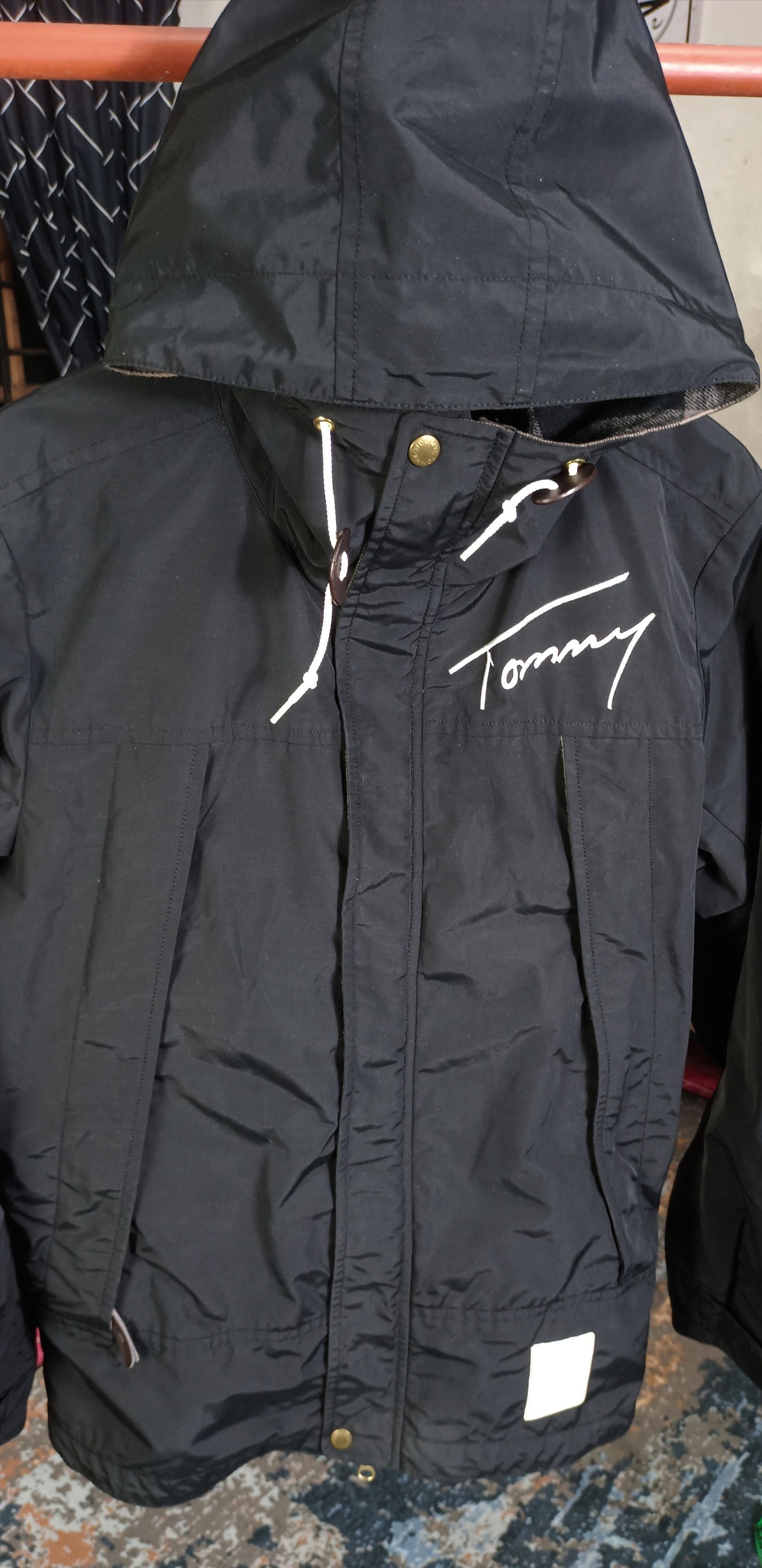 Tommy Hilfiger Tommy Nylon Men Jacket Embroidery Signature Logo Size US L / EU 52-54 / 3 - 5 Thumbnail
