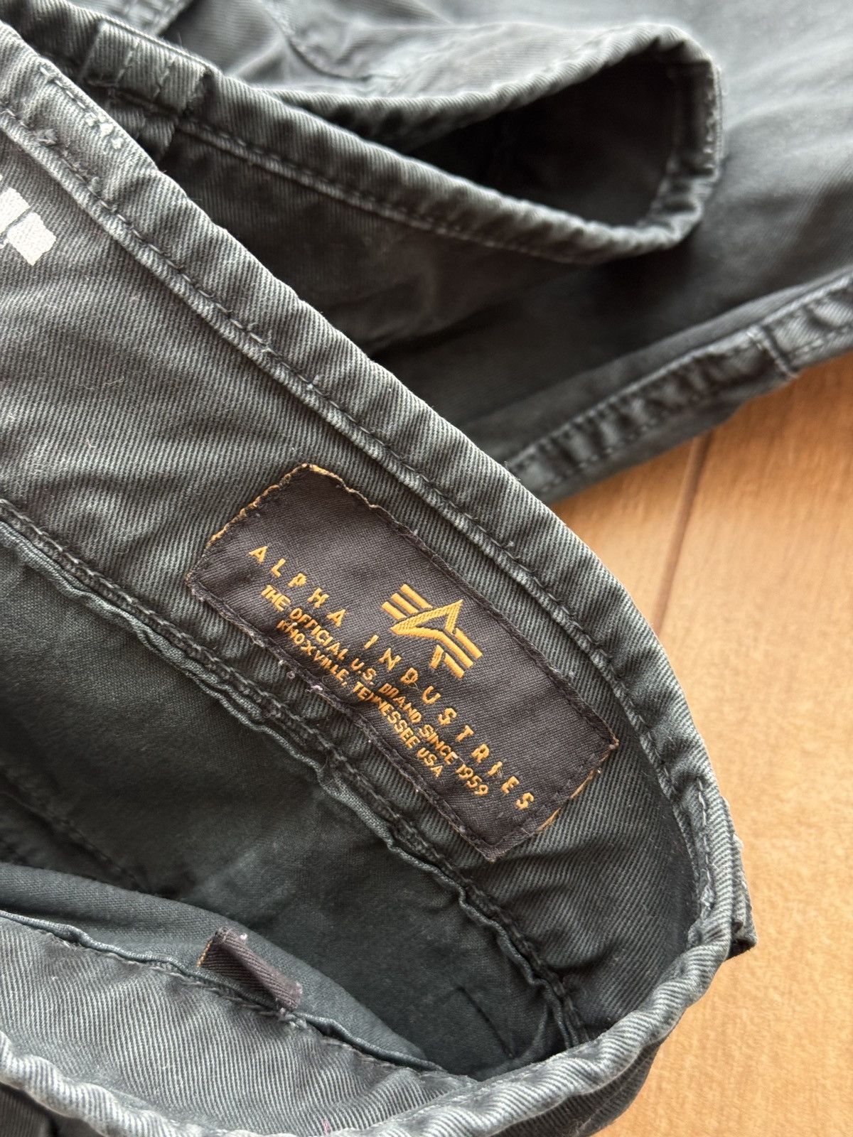 Alpha Industries × Vintage Vintage Alpha Industries Black Streetwear Cargo Pants Size US 32 / EU 48 - 14 Thumbnail