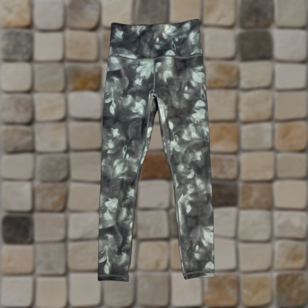 Athleta Athleta Leggings Womens XS Multicolor Abstract Print Logo Mid Rise Yoga Size 26" / US 2 / IT 38 - 1 Thumbnail