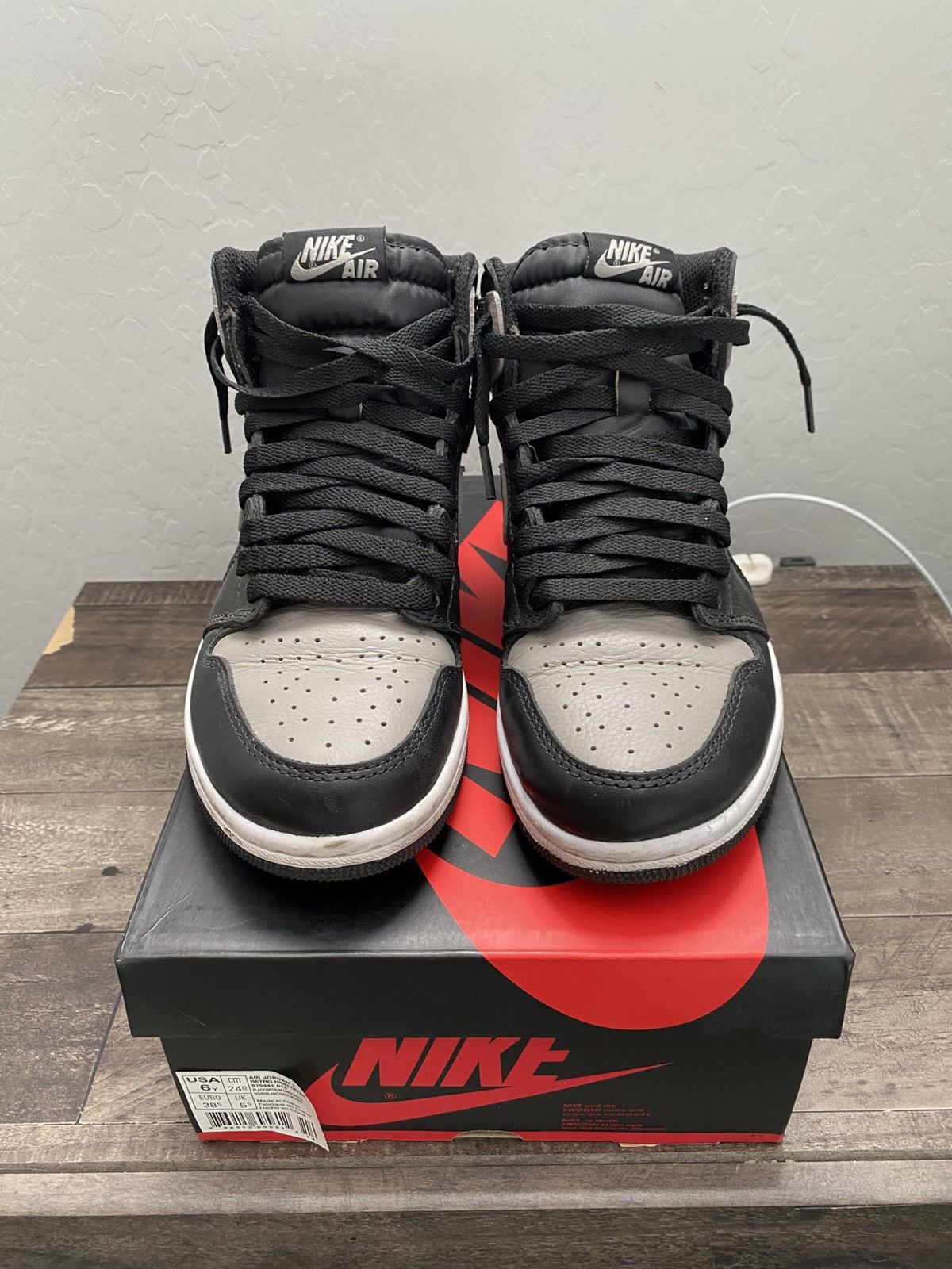 Jordan Brand Jordan 1 Shadow Size US 6 / EU 39 - 3 Thumbnail