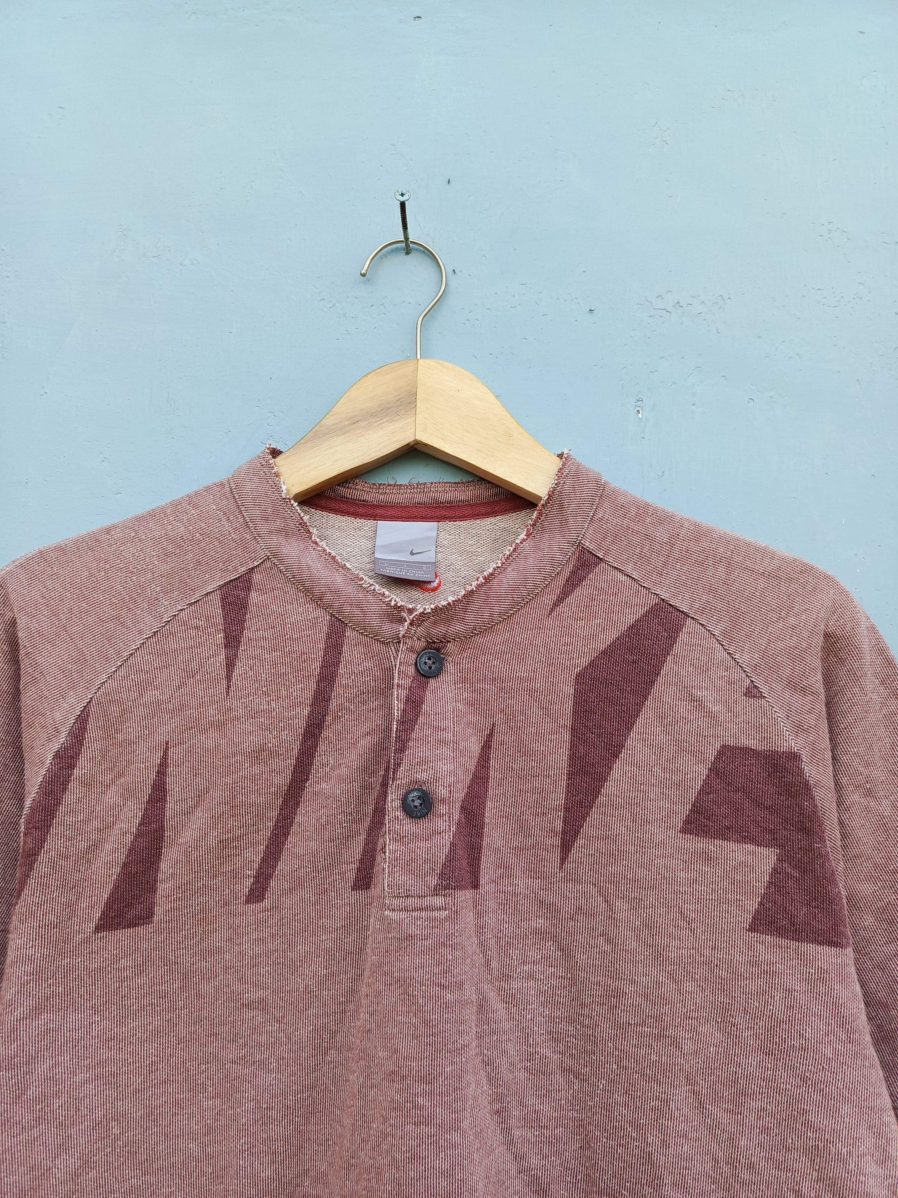 Nike Nike Faded Graphic Henley Shirt Raw Hem Grunge Style Size US L / EU 52-54 / 3 - 2 Thumbnail