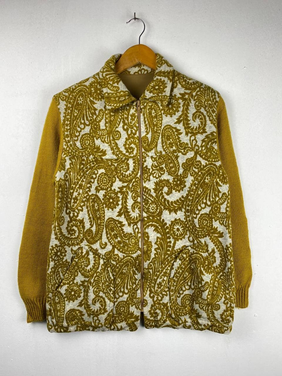 Japanese Brand vintage japanese brand paisley design jacket nice design Size M / US 6-8 / IT 42-44 - 1 Thumbnail