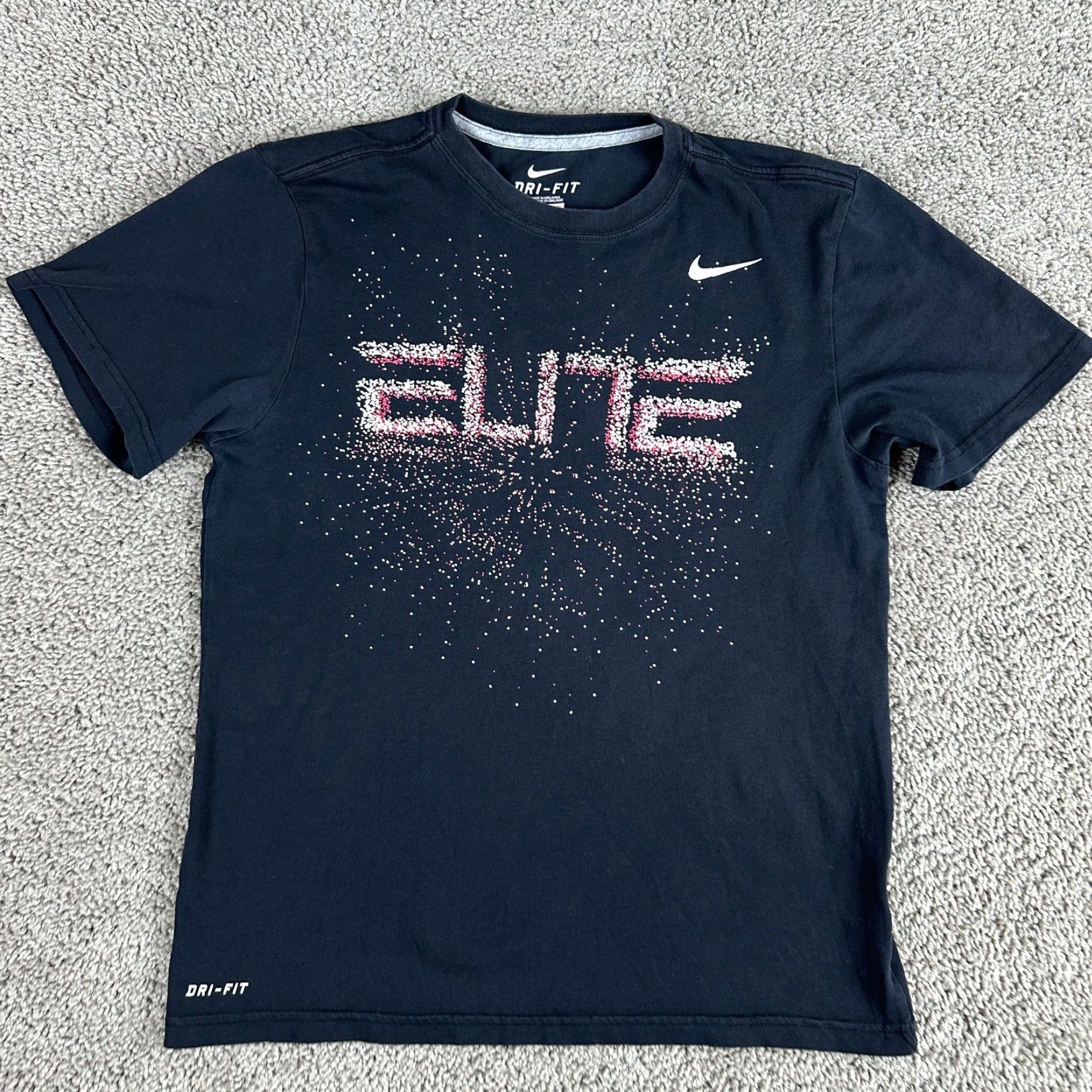 Nike Nike Shirt Mens Small Black Red Elite Burst Swoosh Short Sleeve Cotton Blend T-Shirt Logo Dri-FIT Casual Size US S / EU 44-46 / 1 - 2 Thumbnail