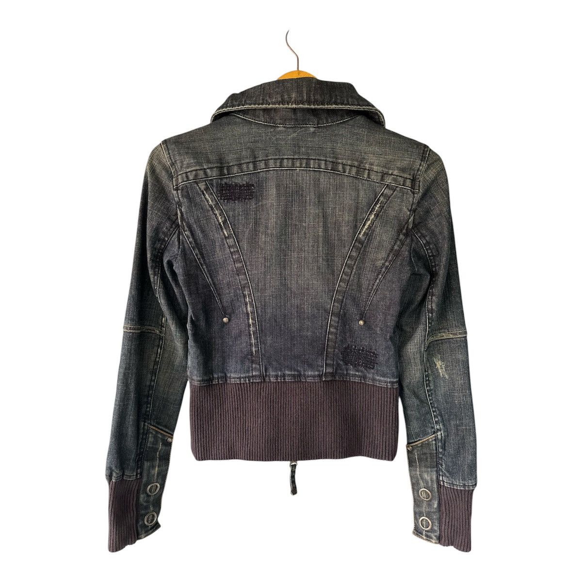 Armani Exchange 2000s VTG DISTRESSED ARMANI ZIP BUTTON STUDDED DENIM JACKET Size US XS / EU 42 / 0 - 2 Thumbnail
