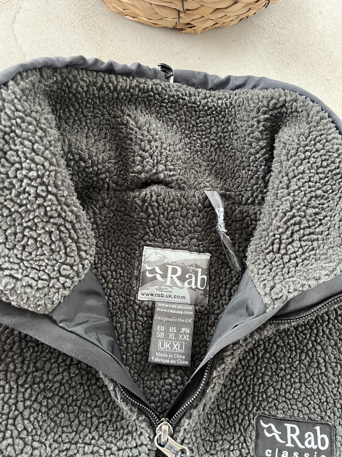 Rab Vintage Outdoor Rab Heavy Teddy Grey Fleece Jacket Y2K Size US XL / EU 56 / 4 - 19 Thumbnail