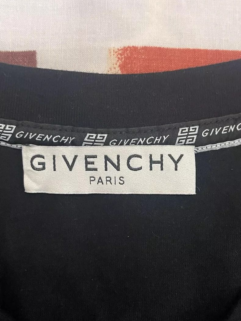 Givenchy Givenchy Fragmented Letter Slim Short Sleeve T-Shirt 2506-N Size US S / EU 44-46 / 1 - 3 Thumbnail