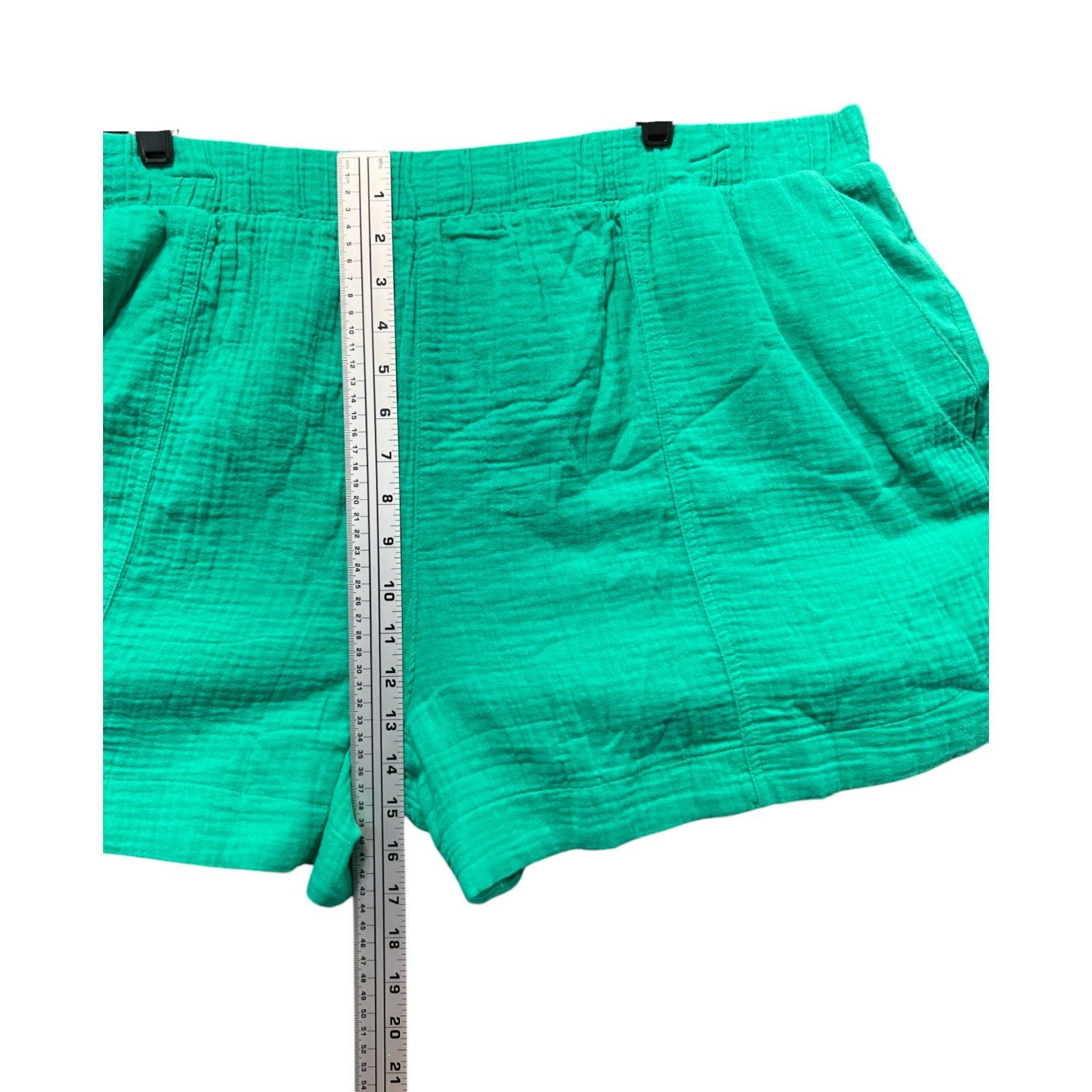 Other Universal Thread - Women's High-Rise Pull-On Short - Green - Size 42" / US 20 - 5 Thumbnail