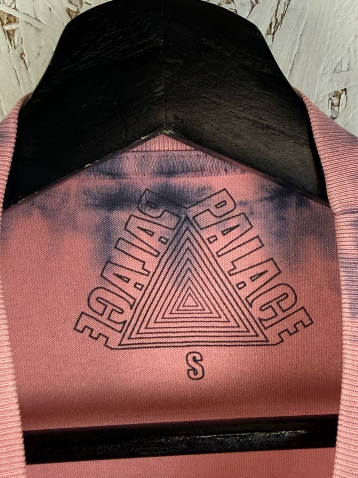 Palace Palace Finger Up FW18 Tie Dye T-Shirt Size S Size US S / EU 44-46 / 1 - 6 Thumbnail