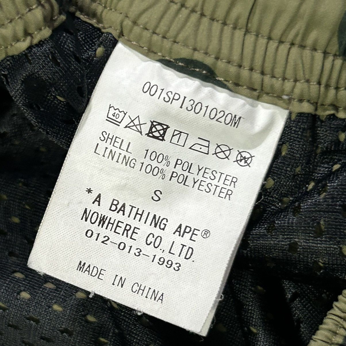 Bape BAPE Side Shark Shorts Size US 30 / EU 46 - 5 Thumbnail