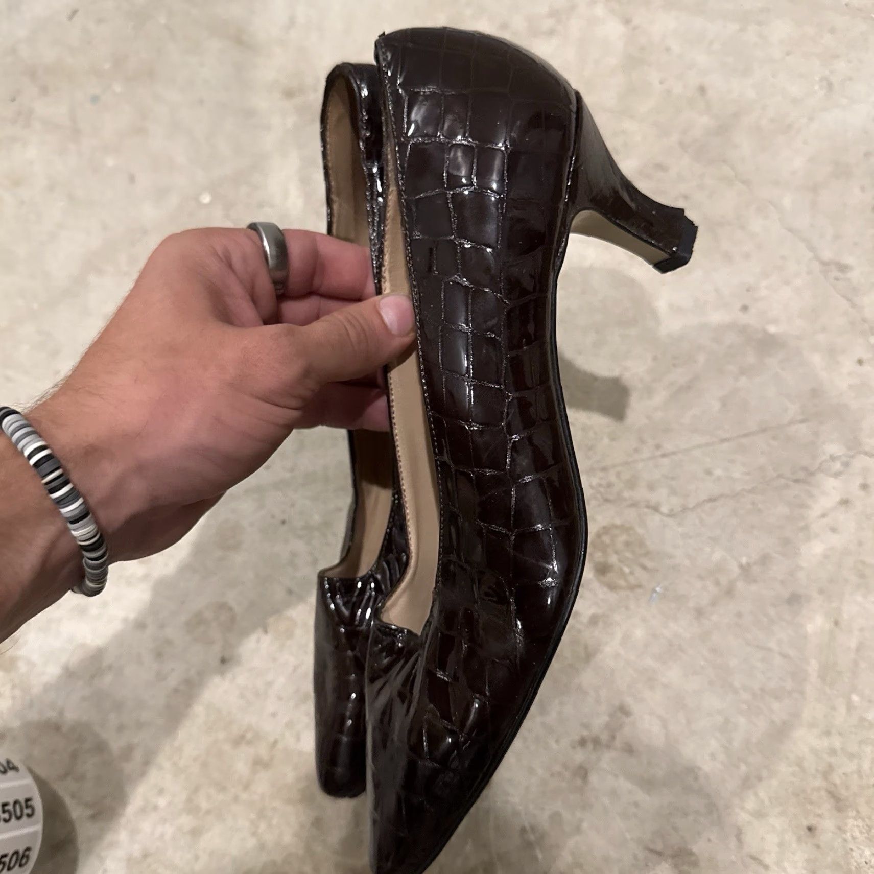 Ann Taylor VINTAGE Ann Taylor Pump Women Size 9.5M Snake Crocodile Skin Embossed Leather Pointed Toe Slip On Stiletto Heel High Brown Taupe Shoes Size US 10 / IT 40 - 5 Thumbnail