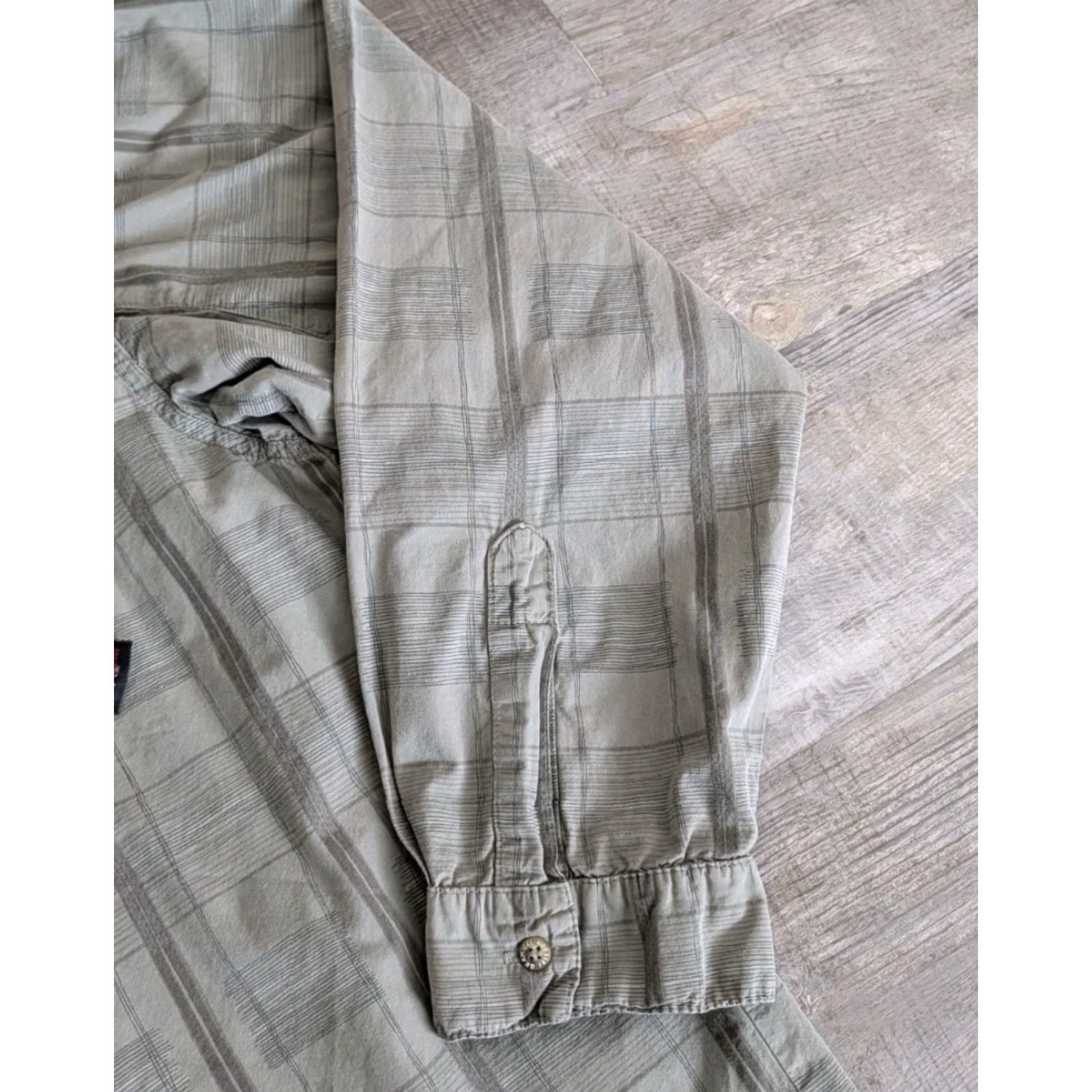 Gramicci VINTAGE Gramicci Button Up Shirt Mens XL Green USA Made Streetwear Shirt Mens XL Green Gramicci Button-Up Plaid Long Sleeve 90s USA Hip Hop Streetwear Size US XL / EU 56 / 4 - 5 Thumbnail