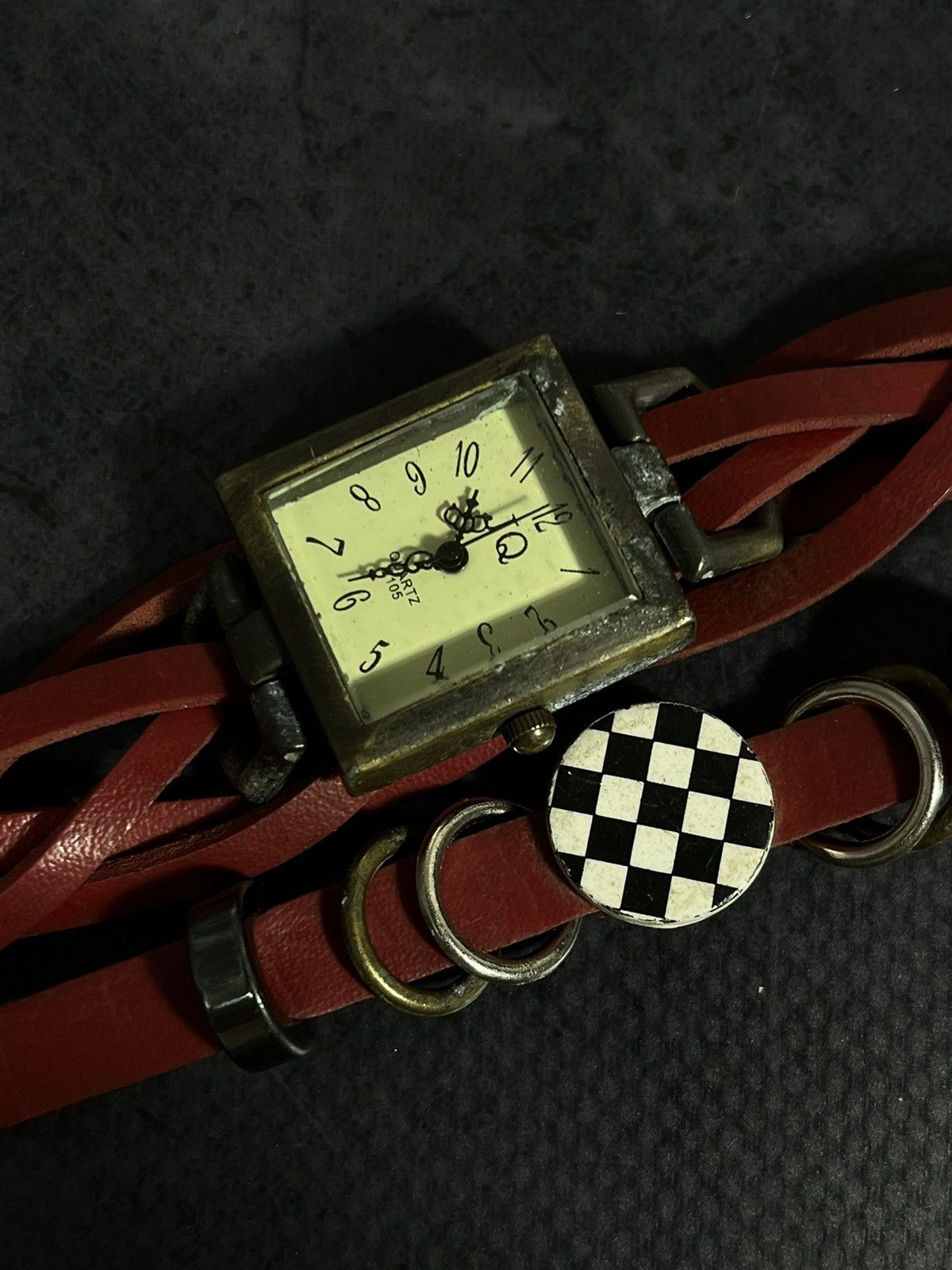 Jewelry × Vintage Vintage Red Leather Wrap Watch, Unique Boho Style Size ONE SIZE - 12 Thumbnail