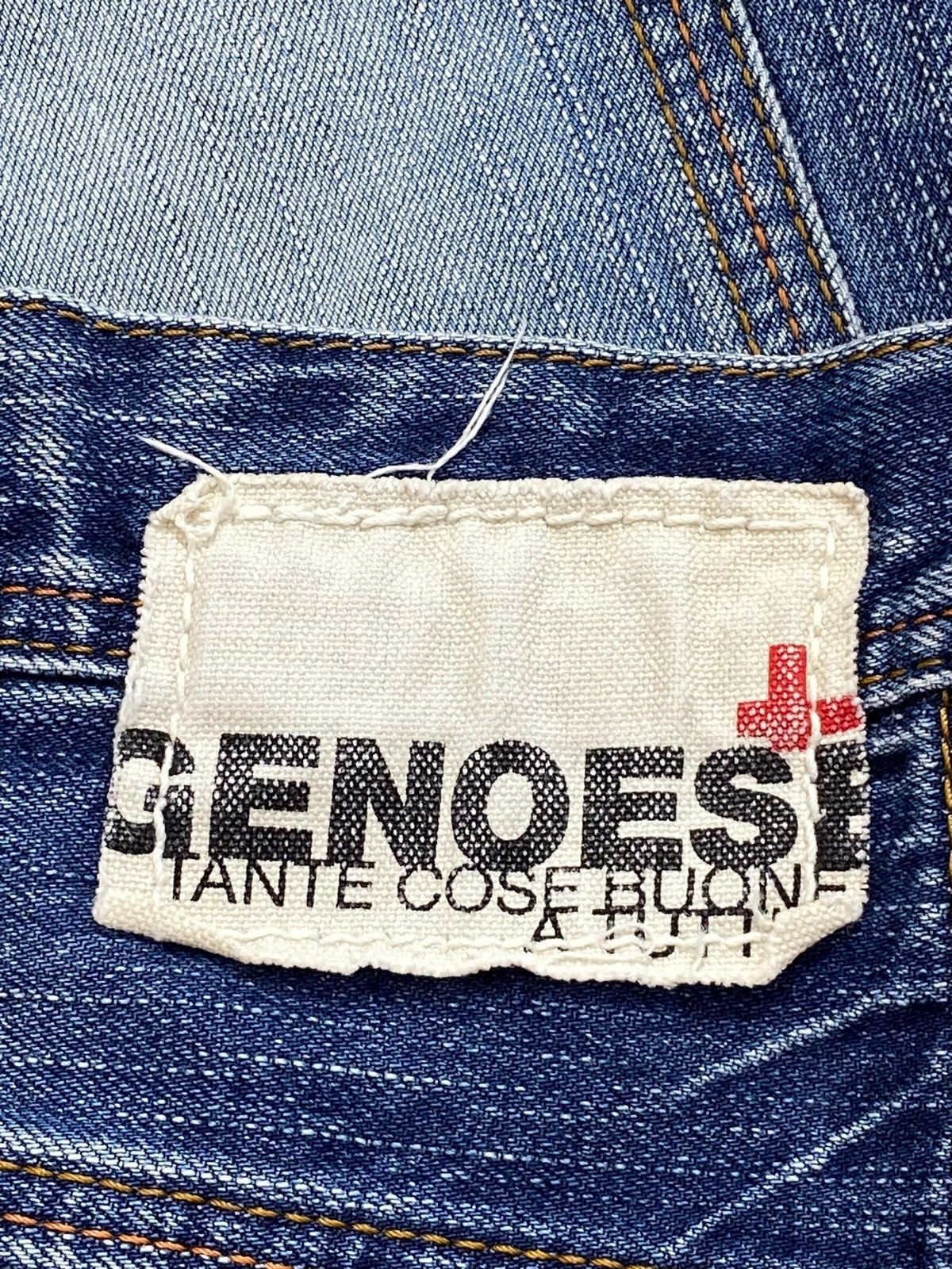 Japanese Brand Vintage Japanese Brand Genoese 2 side Pocket Loose Jeans Size US 34 / EU 50 - 13 Thumbnail