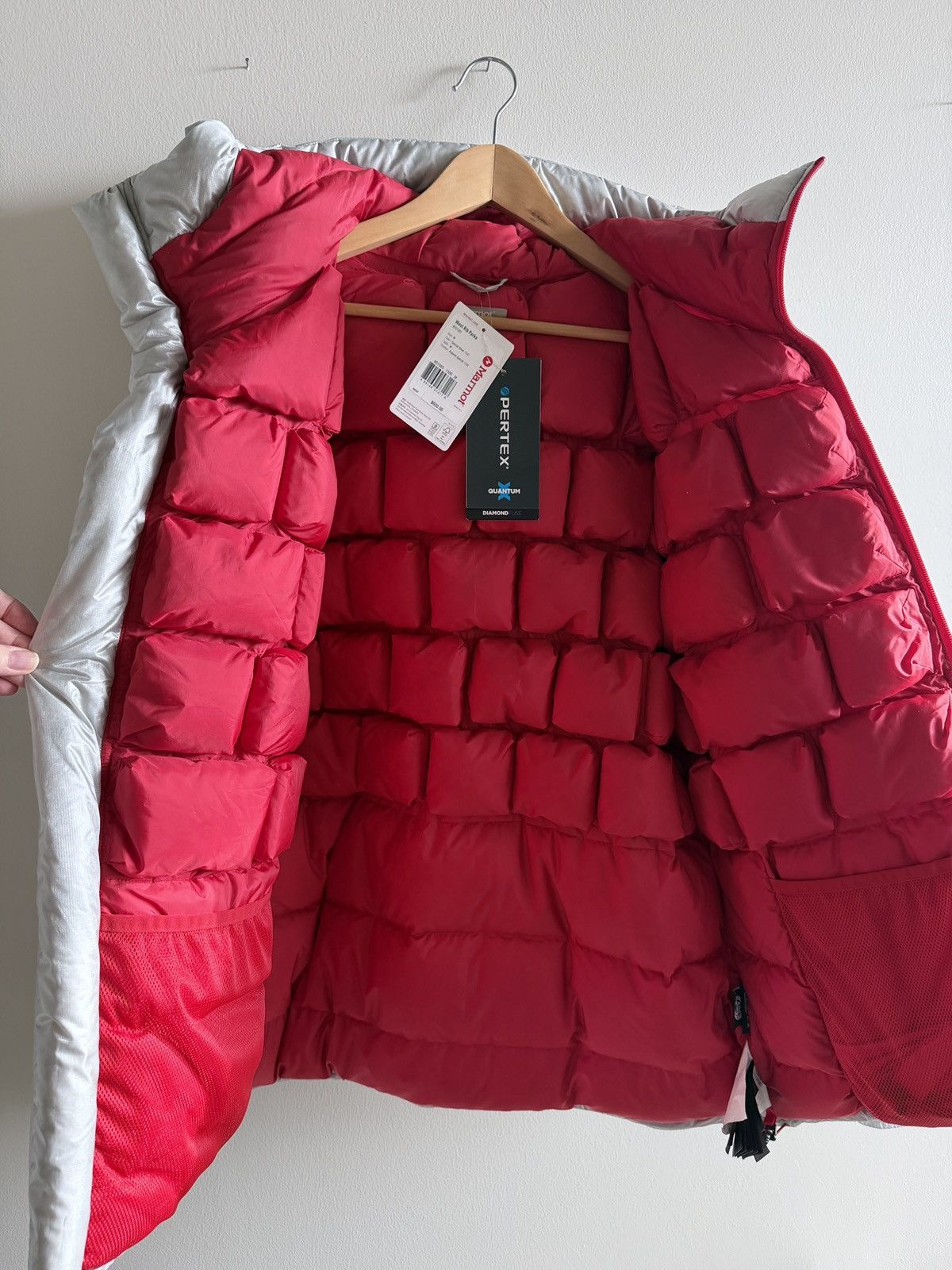 Marmot × Opening Ceremony Marmot x Opening Ceremony FW19 Silver West Rib Parka NWT Size US M / EU 48-50 / 2 - 6 Thumbnail