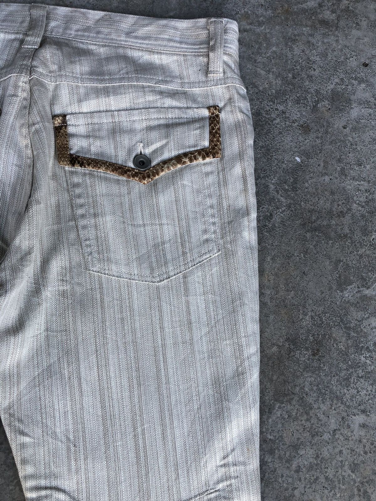 If Six Was Nine Japanese Takaio Flared Jeans Snake Skin Distressed Jeans Size US 33 - 12 Thumbnail