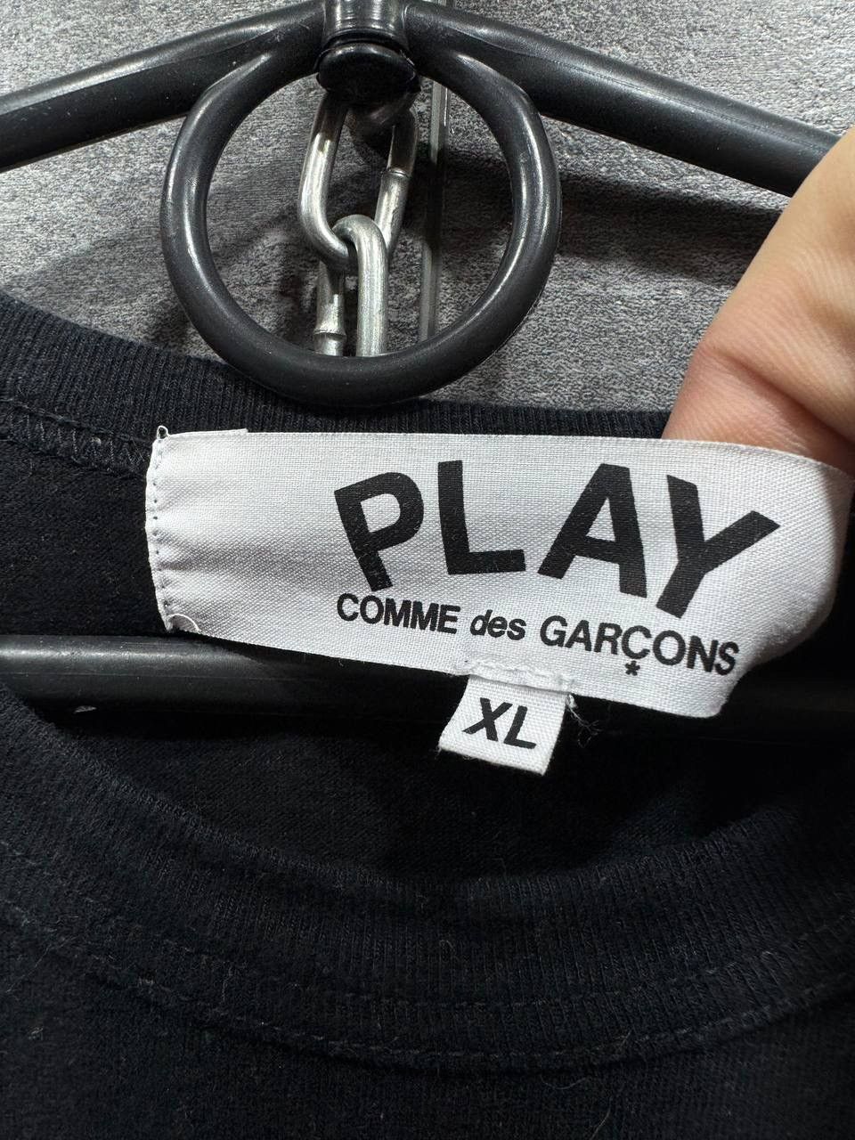 Comme des Garcons PLAY Men’s Comme de Garcons Play CDG Black Shirt patch Size US XL / EU 56 / 4 - 2 Thumbnail