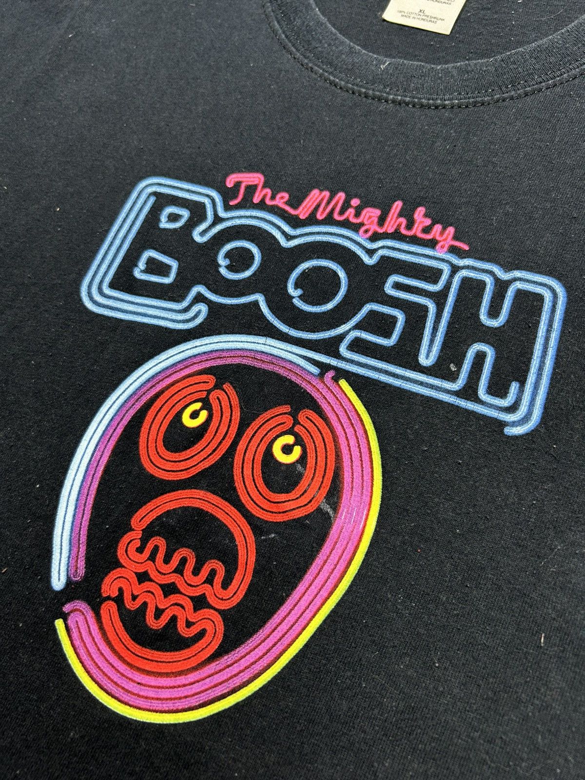 Vintage Vintage The Mighty Boosh Face T-Shirt Size US XL / EU 56 / 4 - 13 Thumbnail