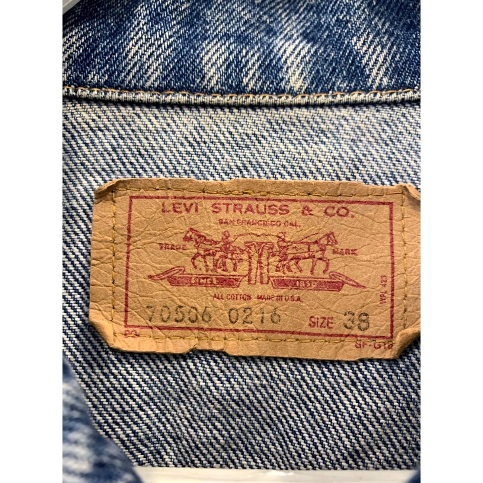 Levi's VINTAGE Levi’s 70506 Denim Jacket Rock Spiked Shoulders USA Made S Men Blue Denim Jacket 70506 Rock Mens Small Size US S / EU 44-46 / 1 - 3 Thumbnail
