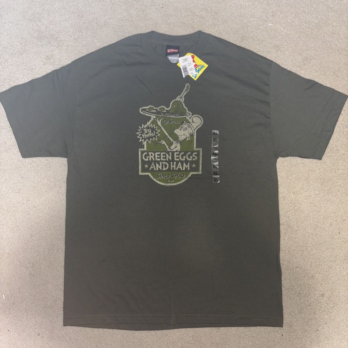 Vintage 2001 Vintage Dr. Seuss Green Eggs & Ham T-Shirt SZ XL NWT Size US XL / EU 56 / 4 - 1 Thumbnail